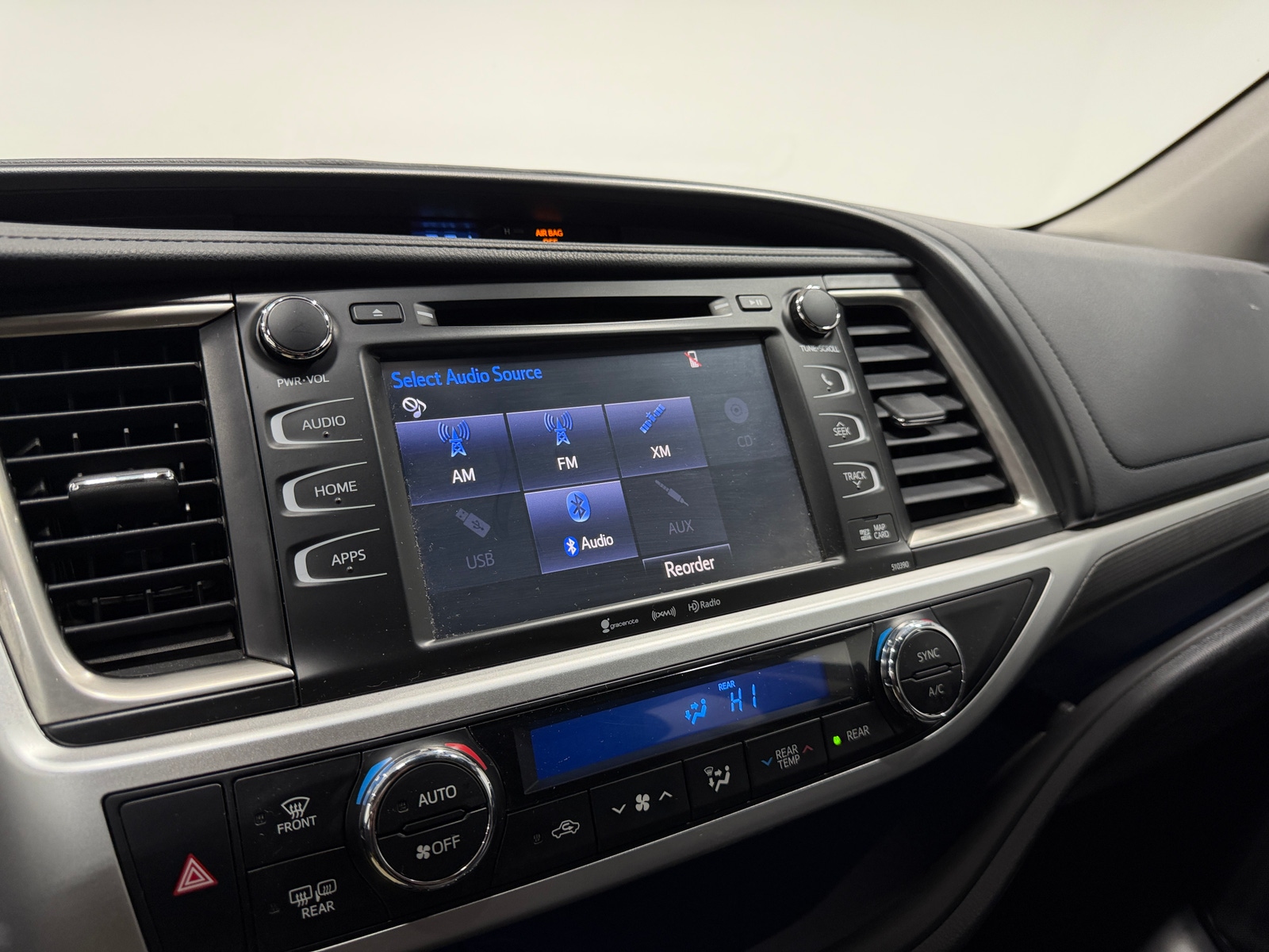 Thumbnail: 2019 Toyota Highlander - 3