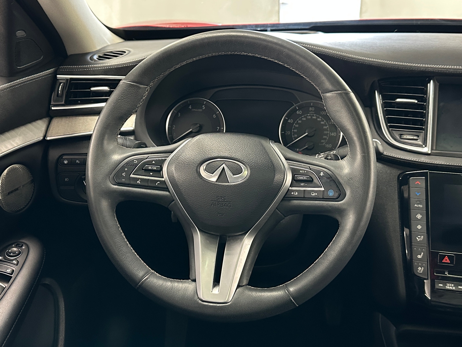 Thumbnail: 2023 INFINITI QX50 - 4