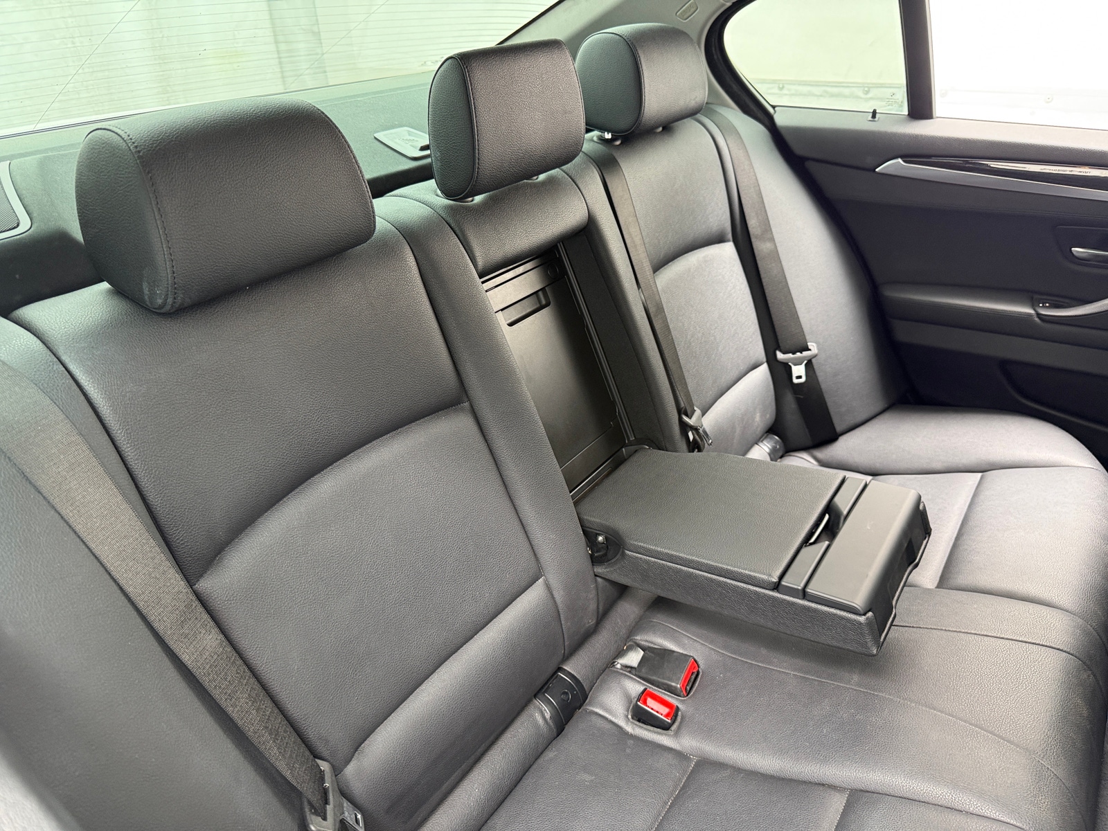 Thumbnail: 2016 BMW 5 Series - 5