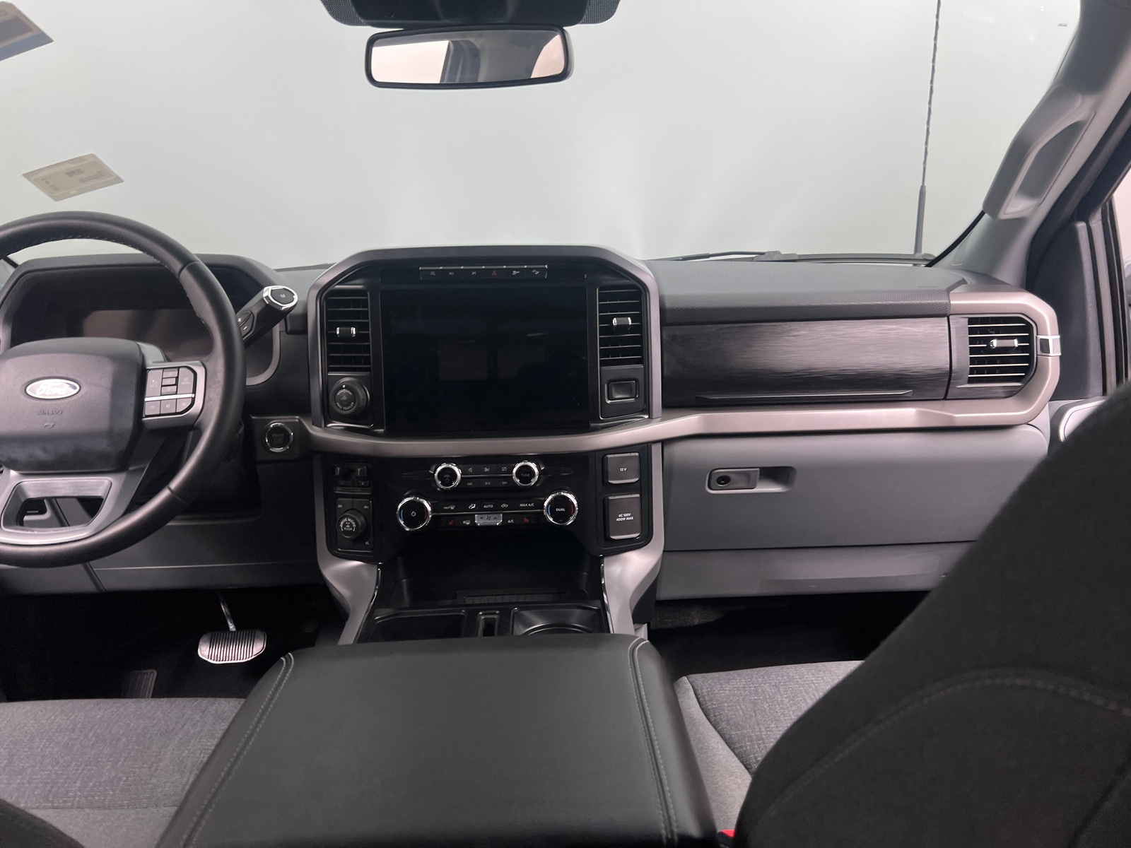 Thumbnail: 2024 Ford Econoline - 3