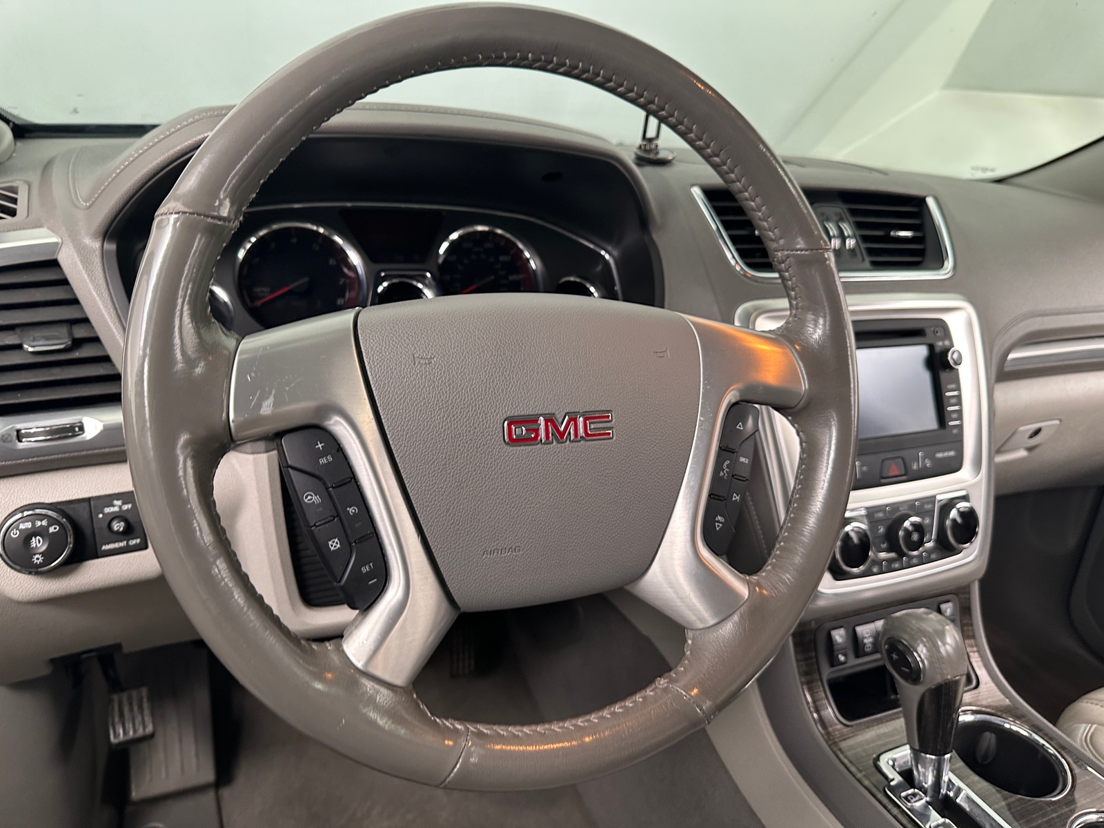 Thumbnail: 2017 GMC Acadia - 4