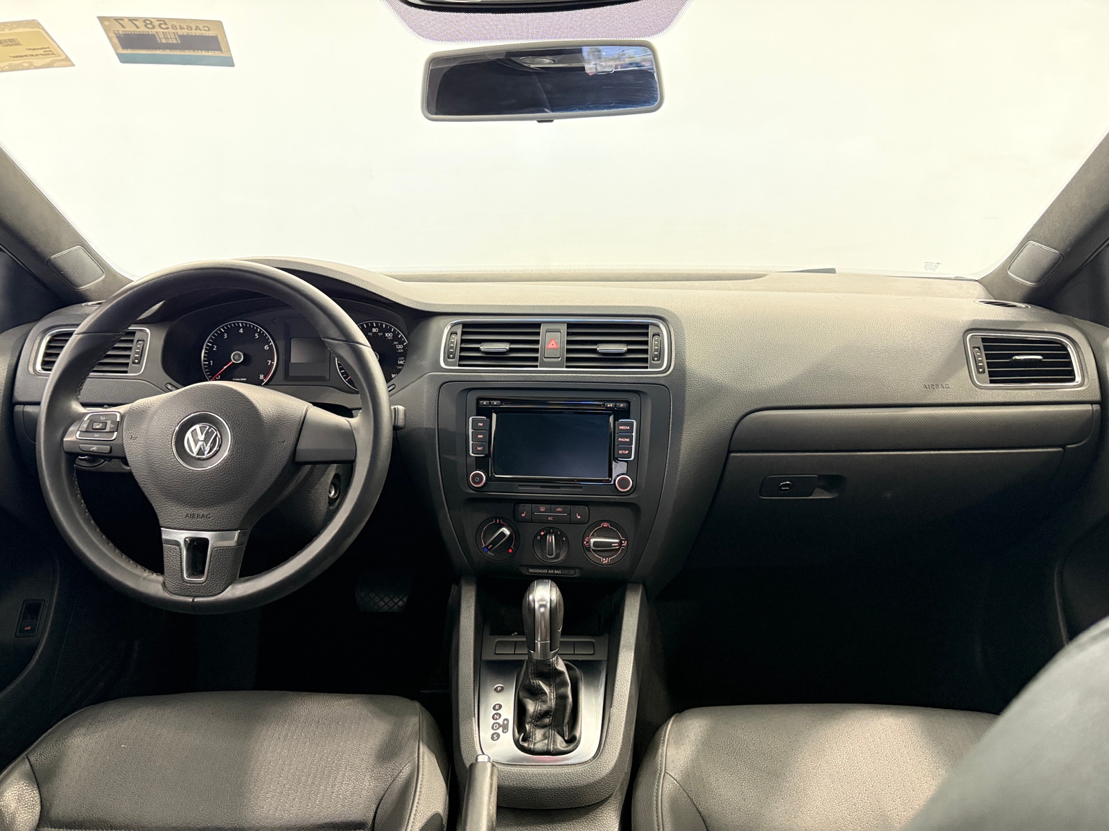 Thumbnail: 2012 Volkswagen Jetta - 3