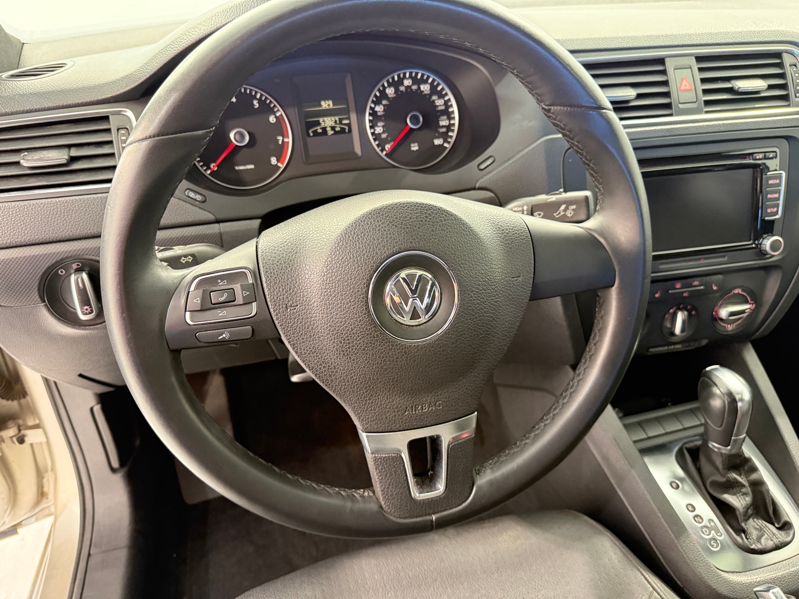 Thumbnail: 2012 Volkswagen Jetta - 5