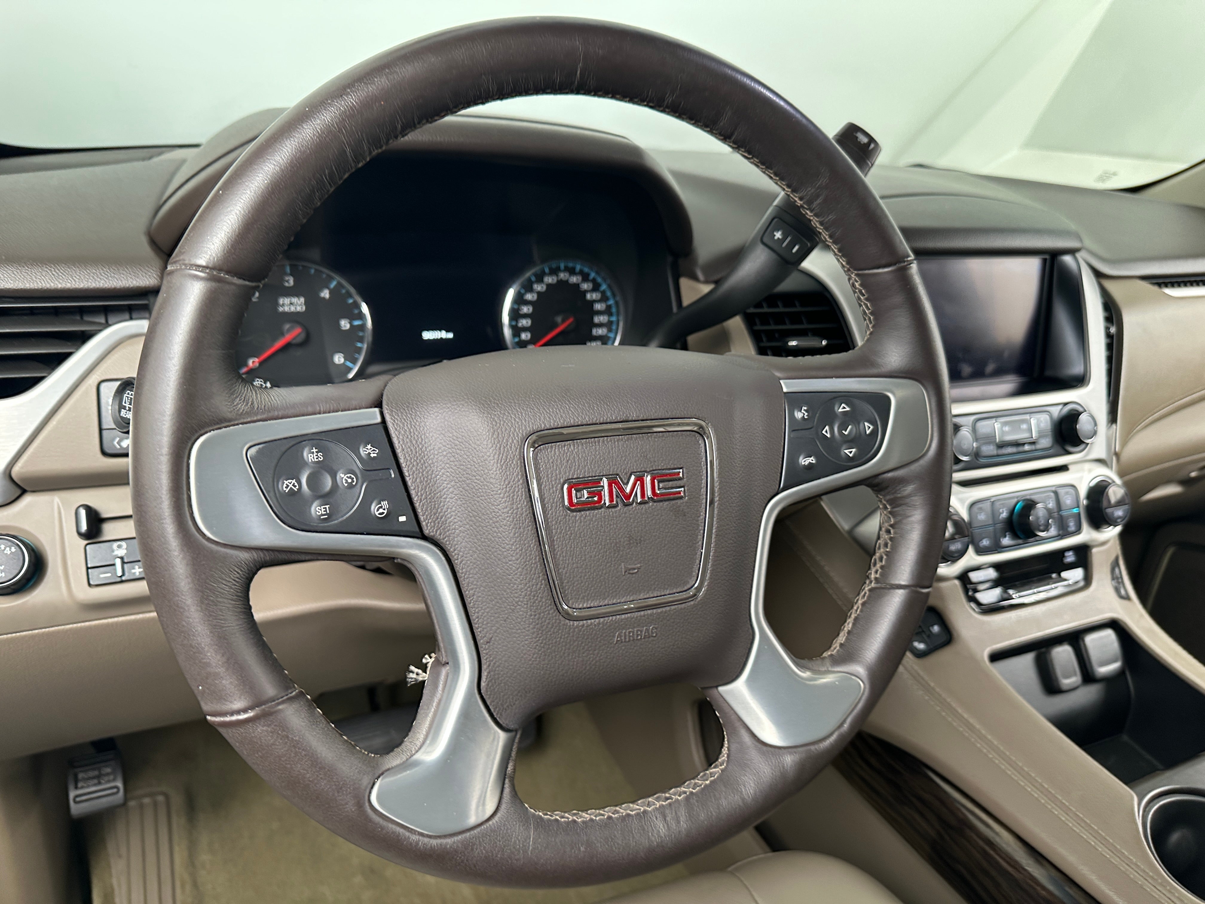 2017 GMC Yukon SLT