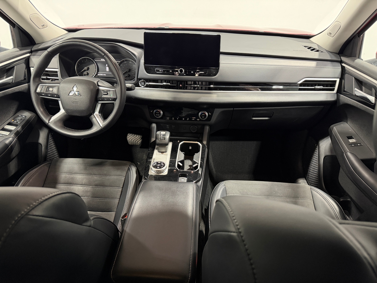 Thumbnail: 2025 Mitsubishi Outlander - 3