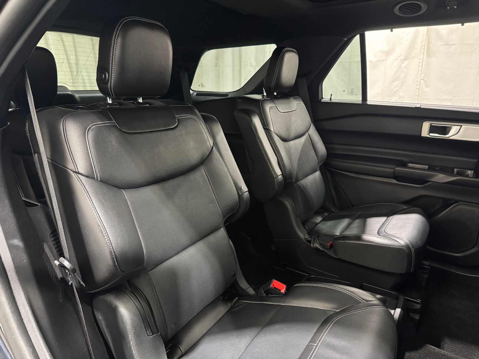 Thumbnail: 2020 Ford Explorer - 5