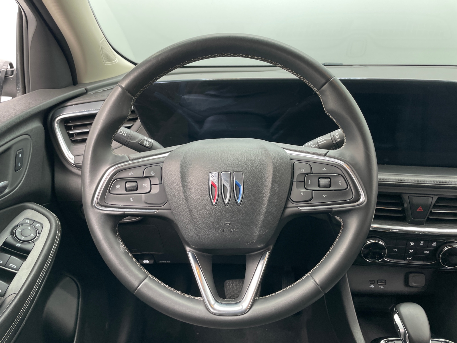 Thumbnail: 2025 Buick Encore GX - 4