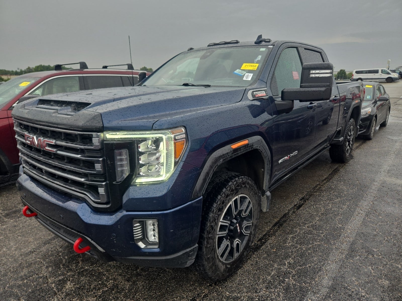 2022 GMC Sierra 2500HD 4WD Crew Cab 159" AT4