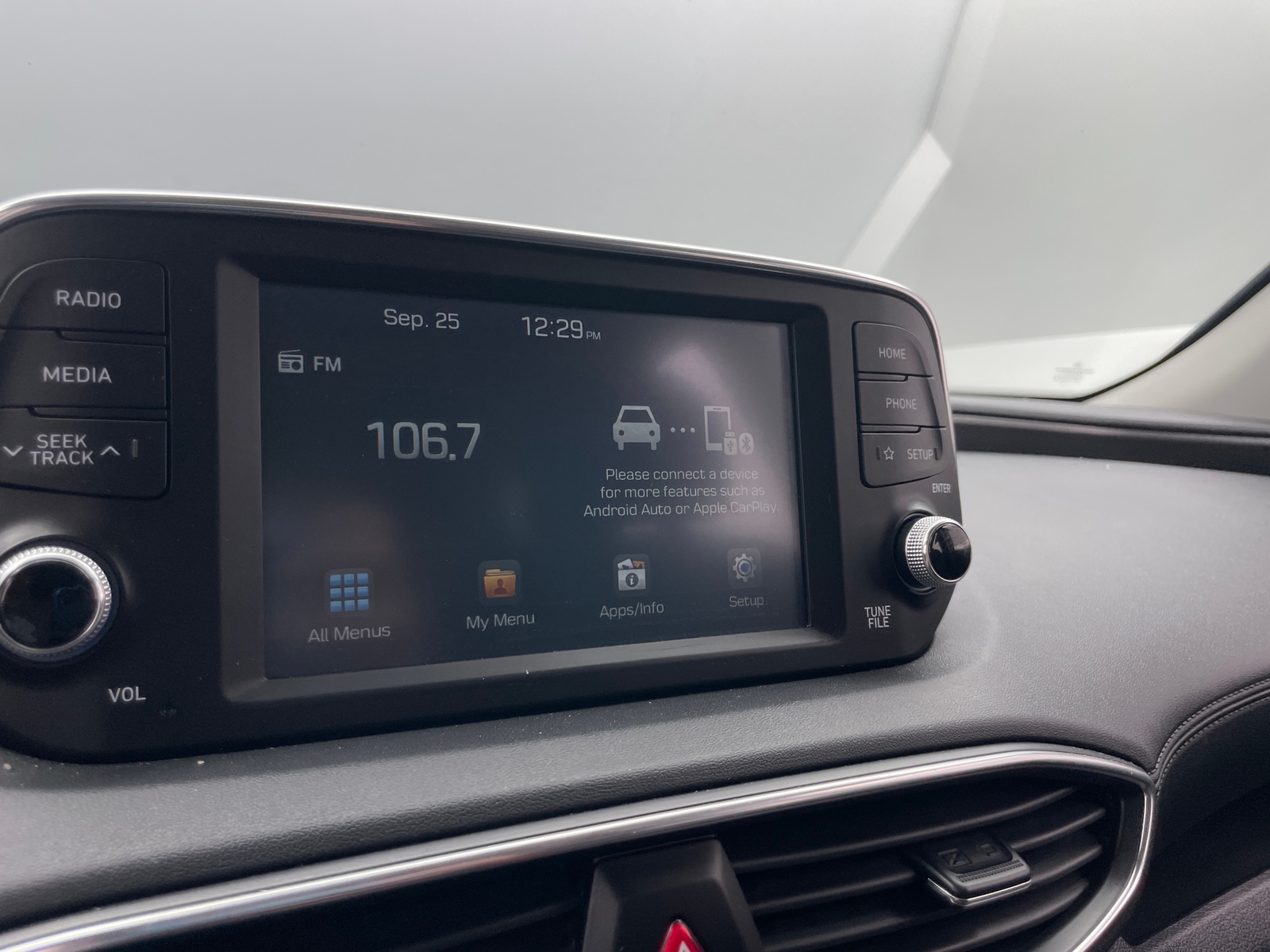 Thumbnail: 2019 Hyundai Santa Fe - 4