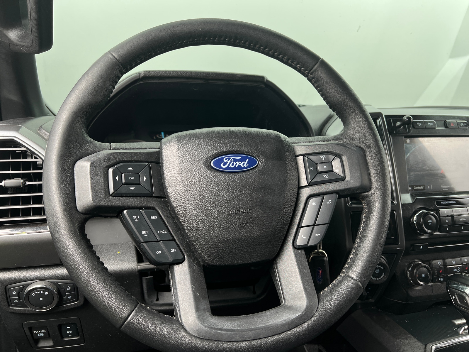 Thumbnail: 2018 Ford Econoline - 5