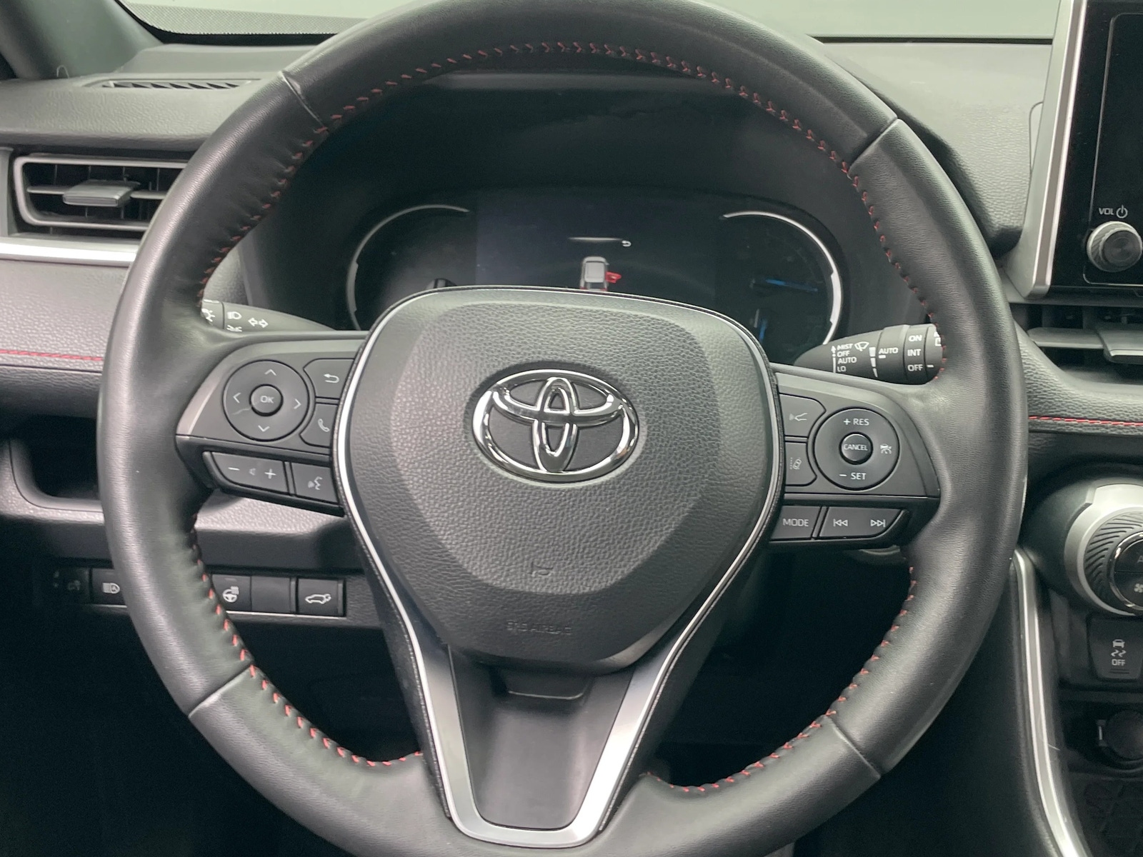 Thumbnail: 2024 Toyota RAV4 - 5