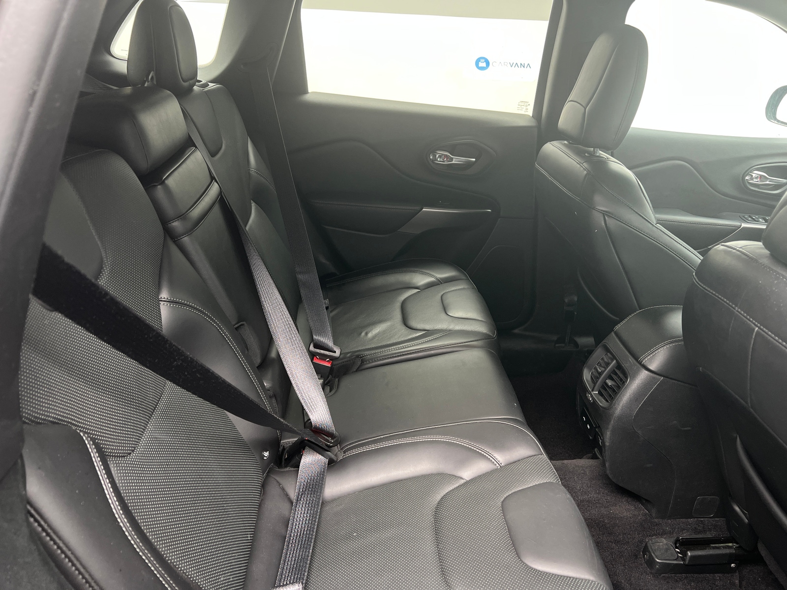 Thumbnail: 2019 Jeep Cherokee - 5