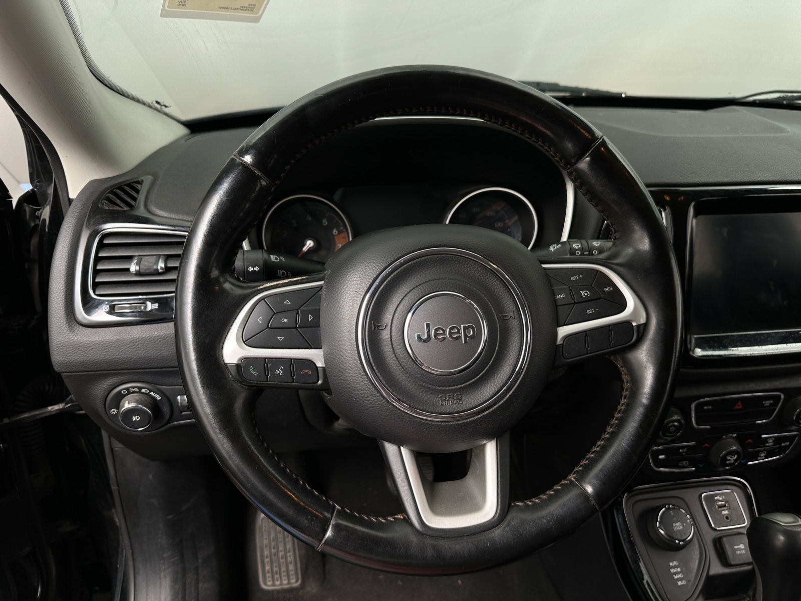 Thumbnail: 2020 Jeep Compass - 4