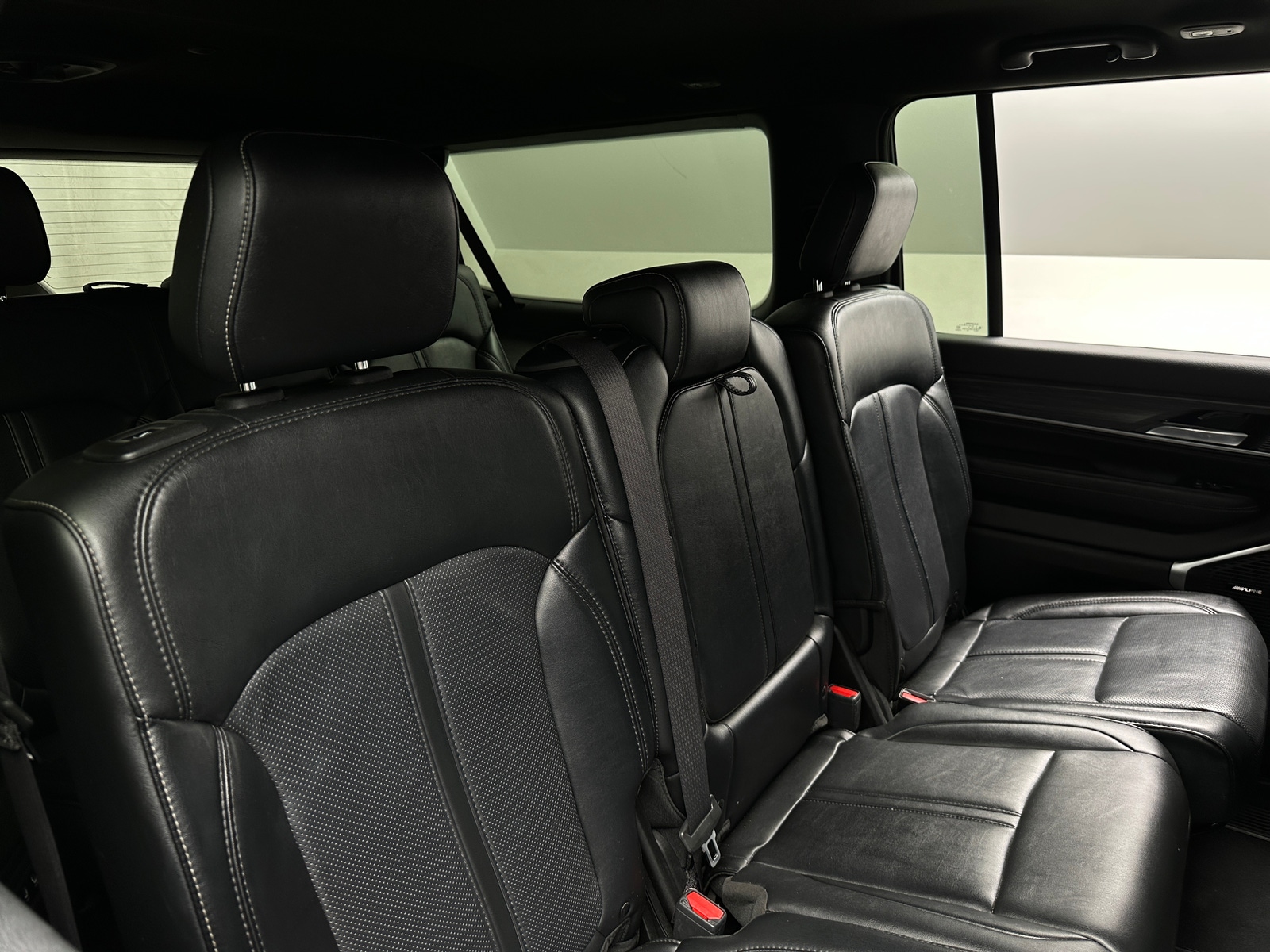 Thumbnail: 2024 Jeep Wagoneer - 5