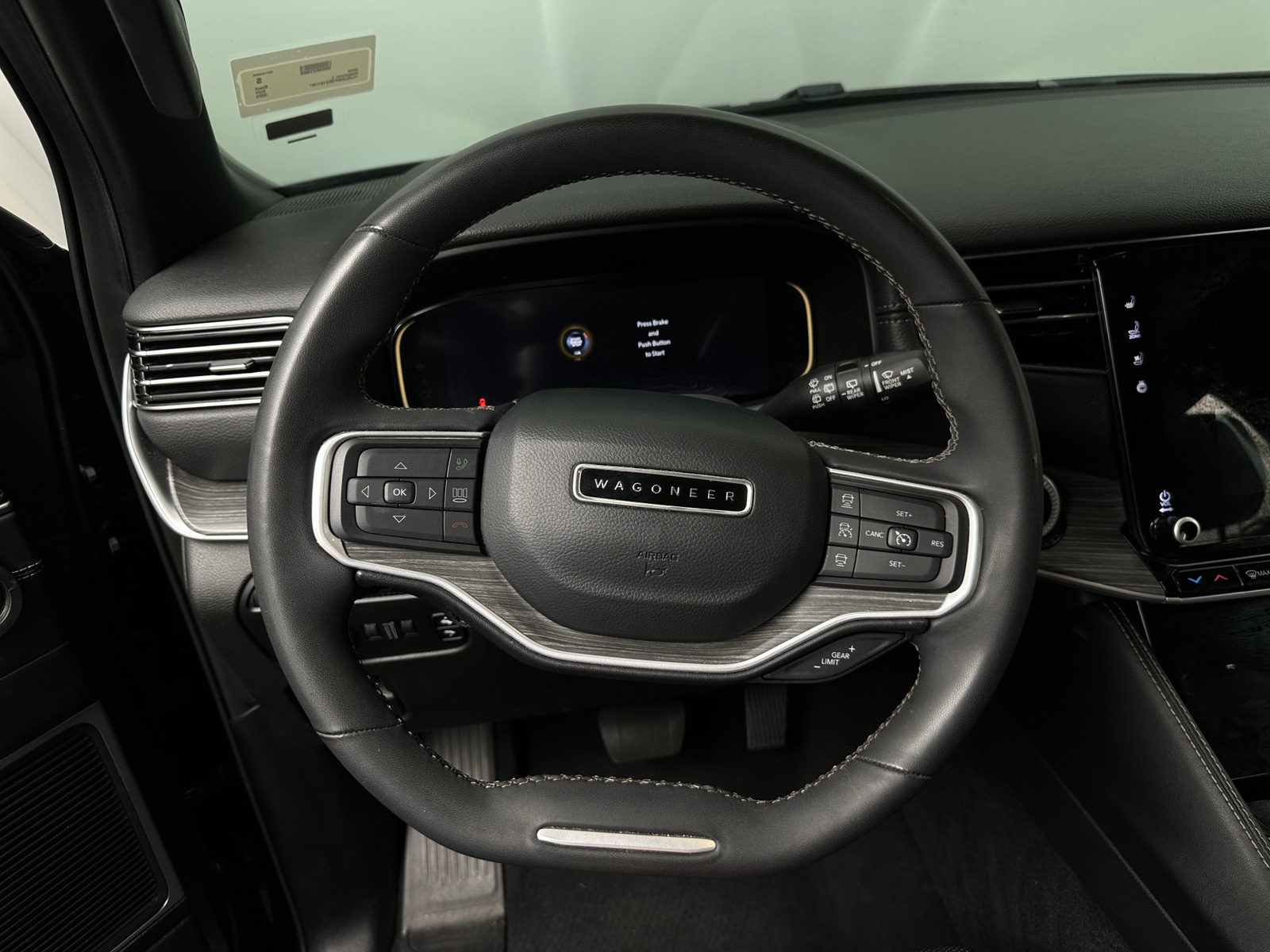 Thumbnail: 2024 Jeep Wagoneer - 4