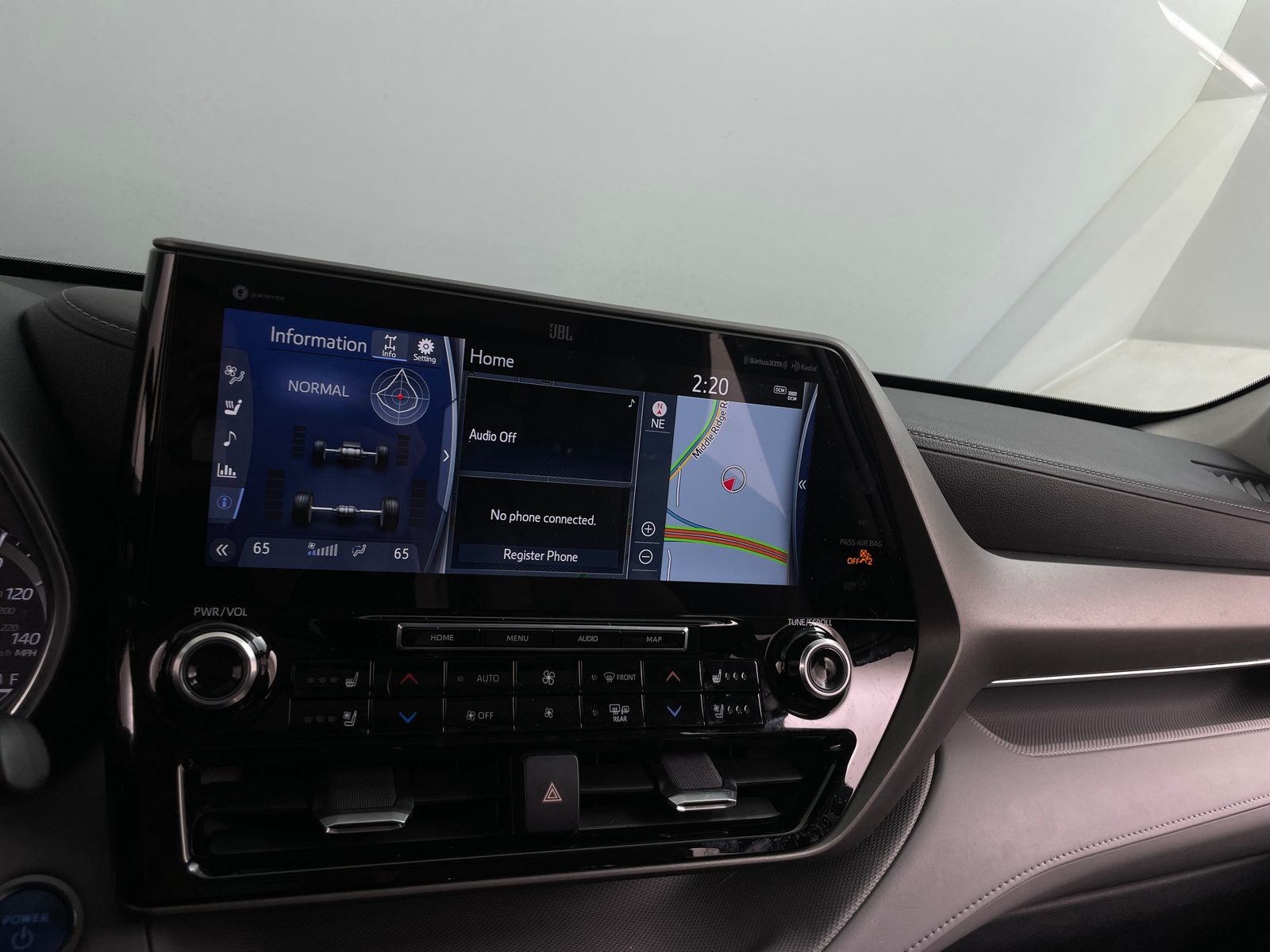 Thumbnail: 2020 Toyota Highlander - 4