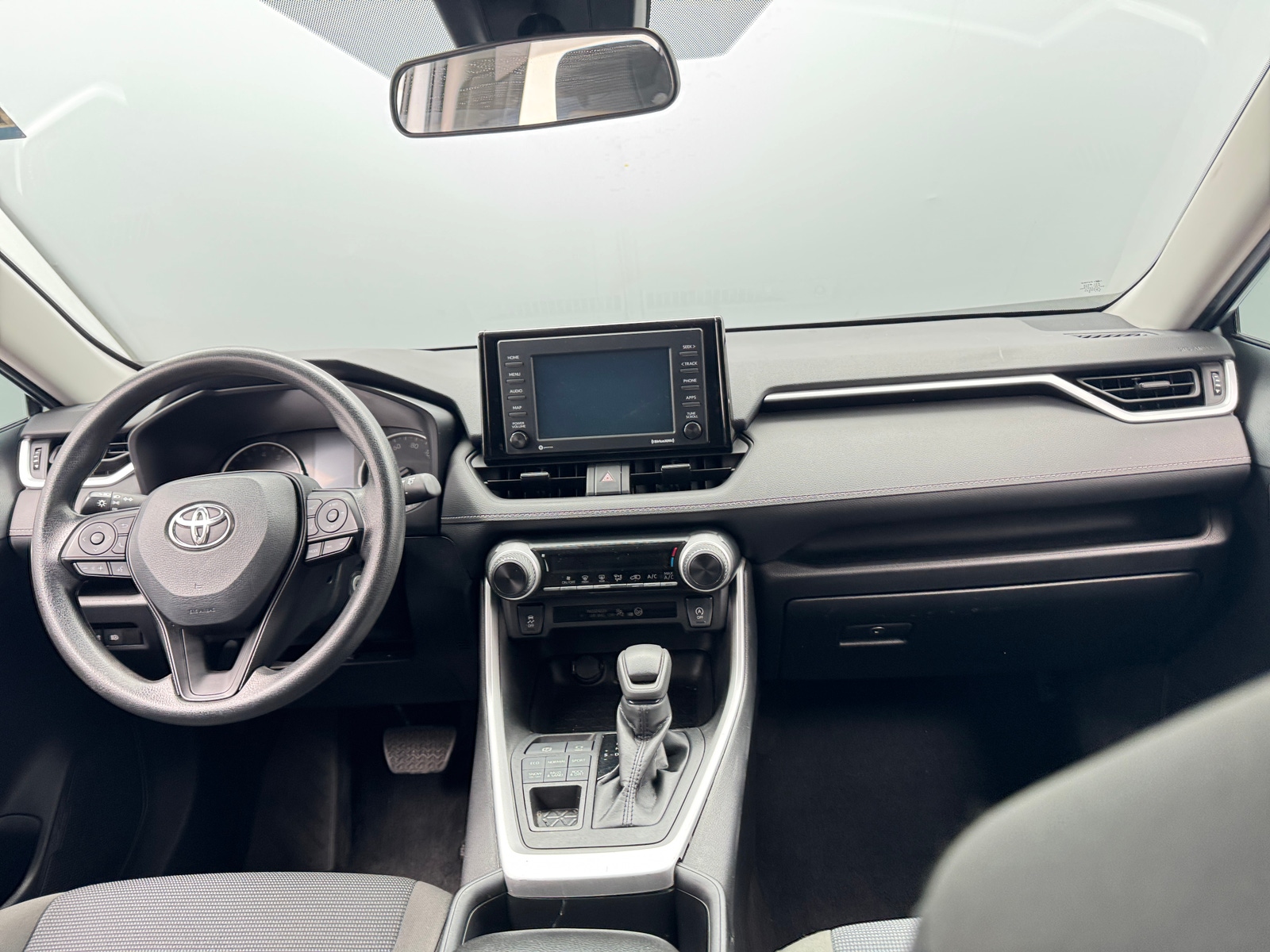 Thumbnail: 2022 Toyota RAV4 - 3