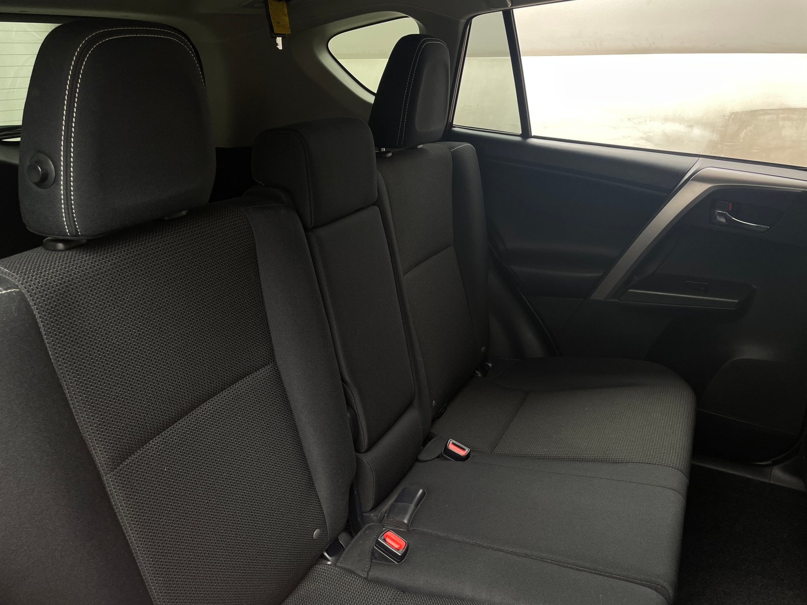 Thumbnail: 2017 Toyota RAV4 - 6