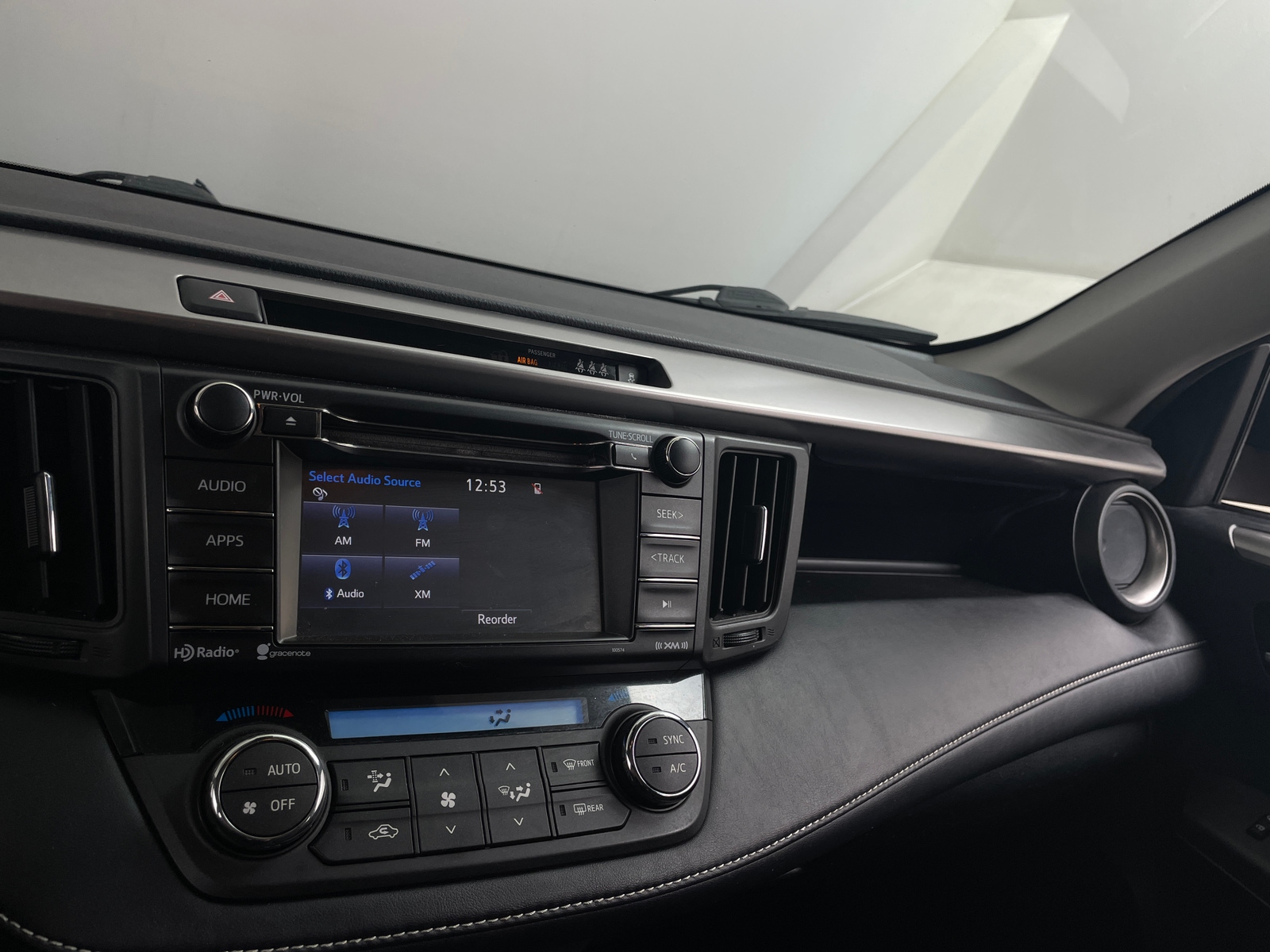 Thumbnail: 2017 Toyota RAV4 - 4