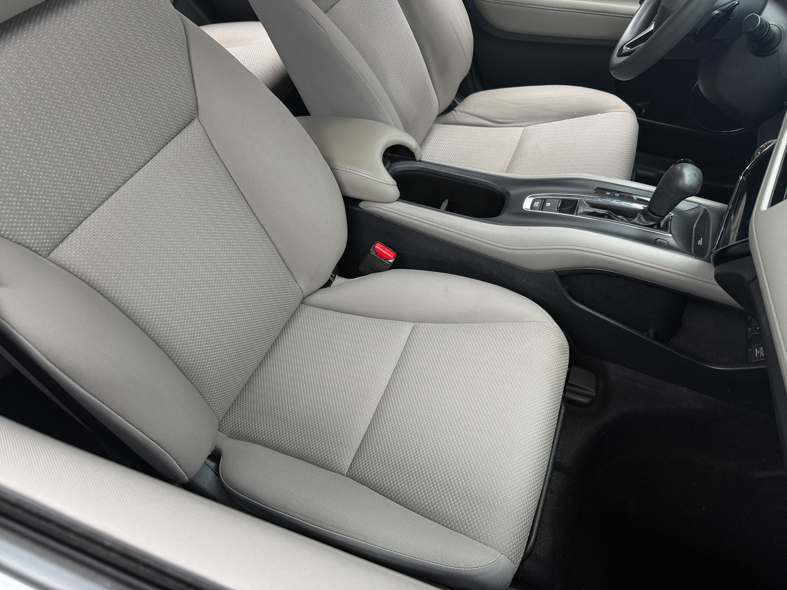 Thumbnail: 2017 Honda HR-V - 2