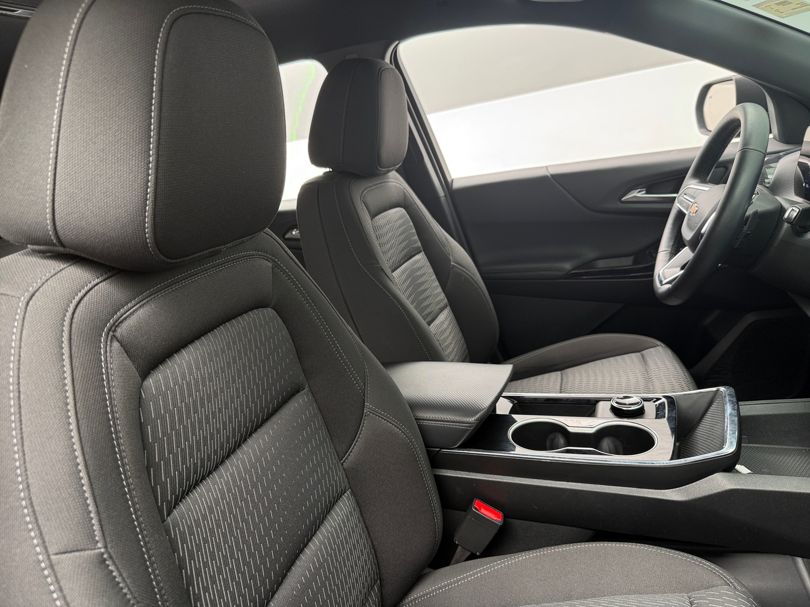 Thumbnail: 2026 Chevrolet Equinox - 2