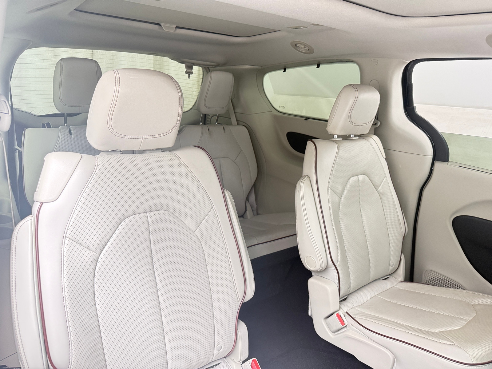 Thumbnail: 2017 Chrysler Pacifica - 5