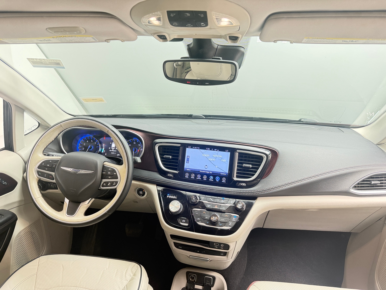 Thumbnail: 2017 Chrysler Pacifica - 2
