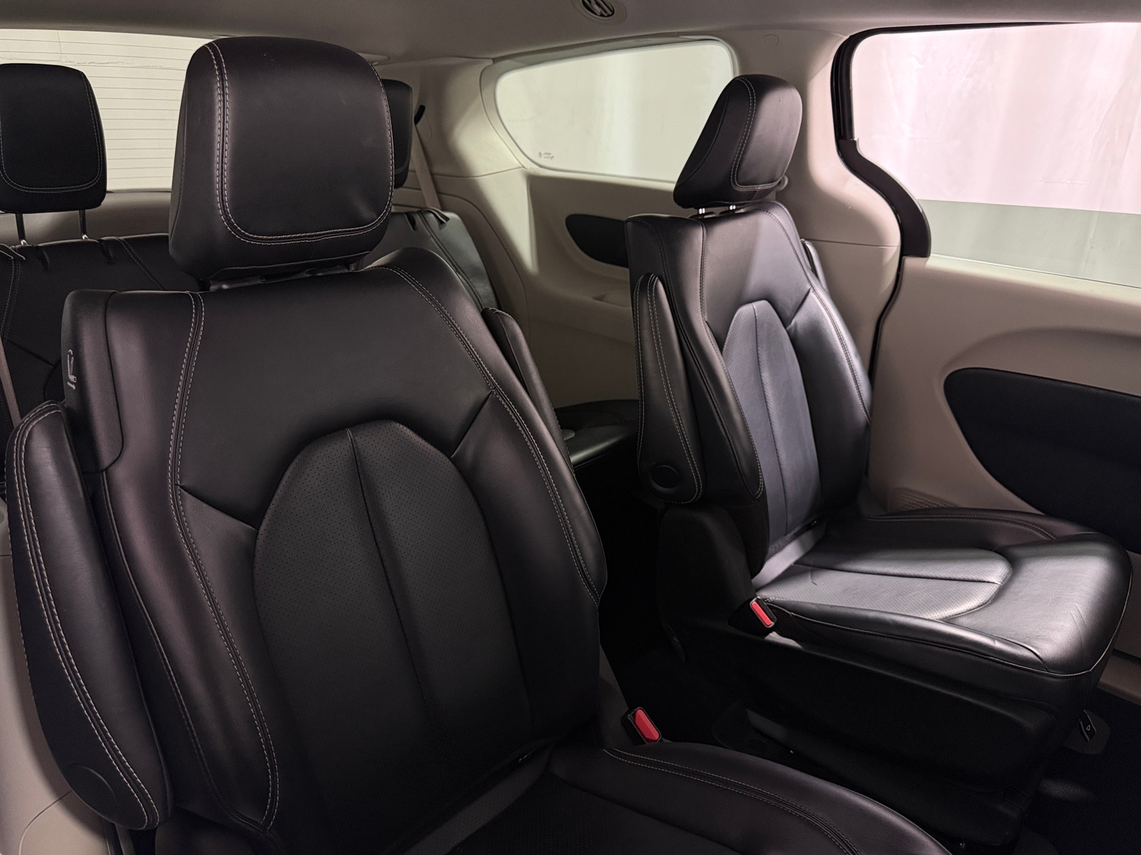 Thumbnail: 2024 Chrysler Pacifica - 5