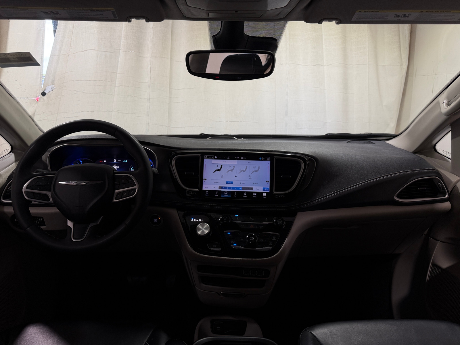 Thumbnail: 2024 Chrysler Pacifica - 2