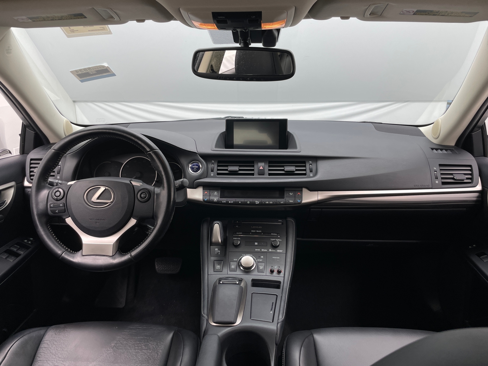 Thumbnail: 2017 Lexus CT - 2