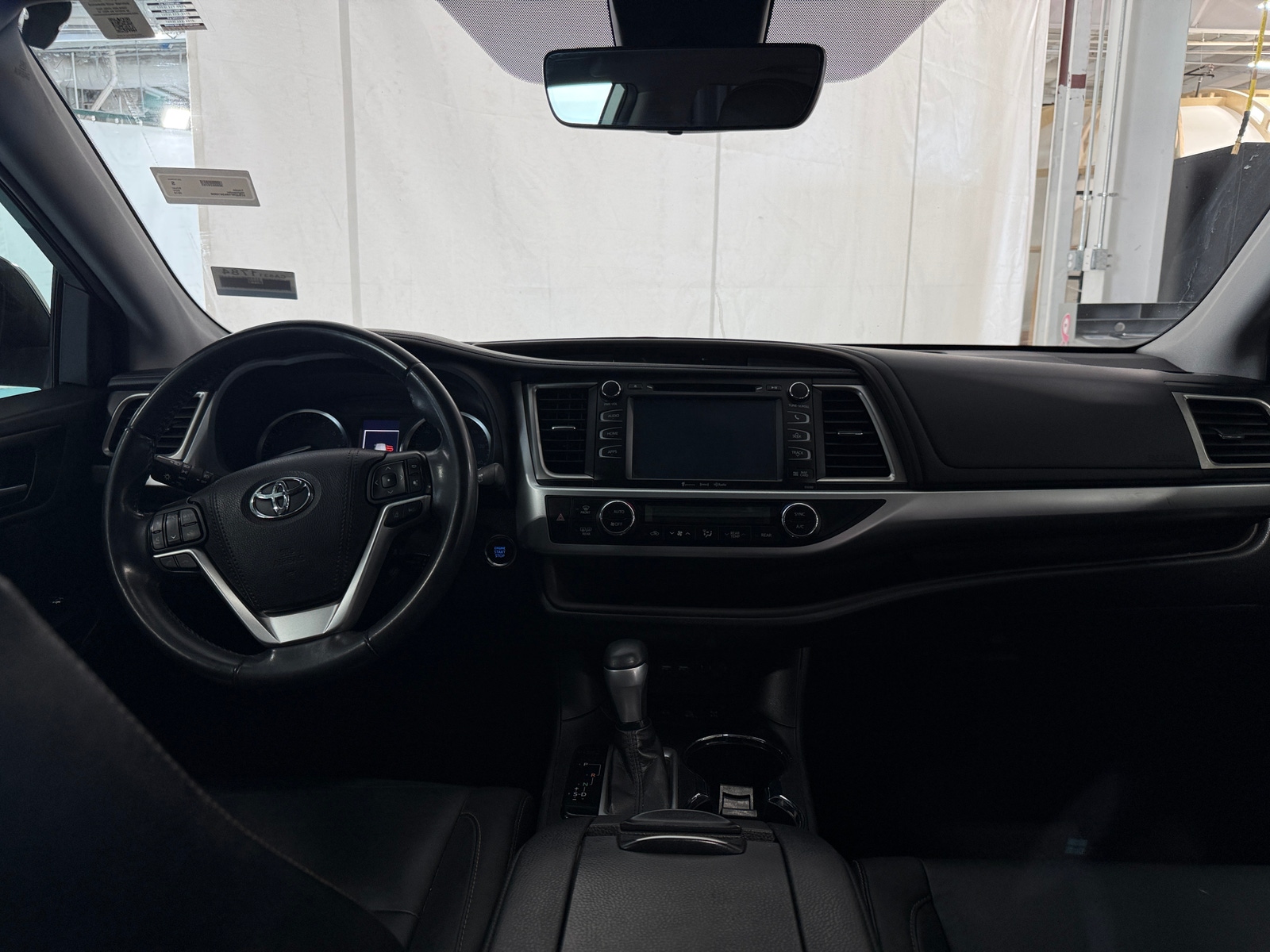 Thumbnail: 2019 Toyota Highlander - 2