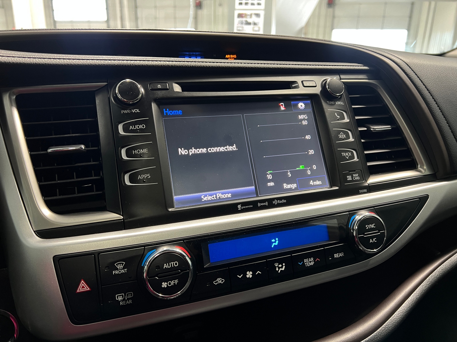 Thumbnail: 2019 Toyota Highlander - 3
