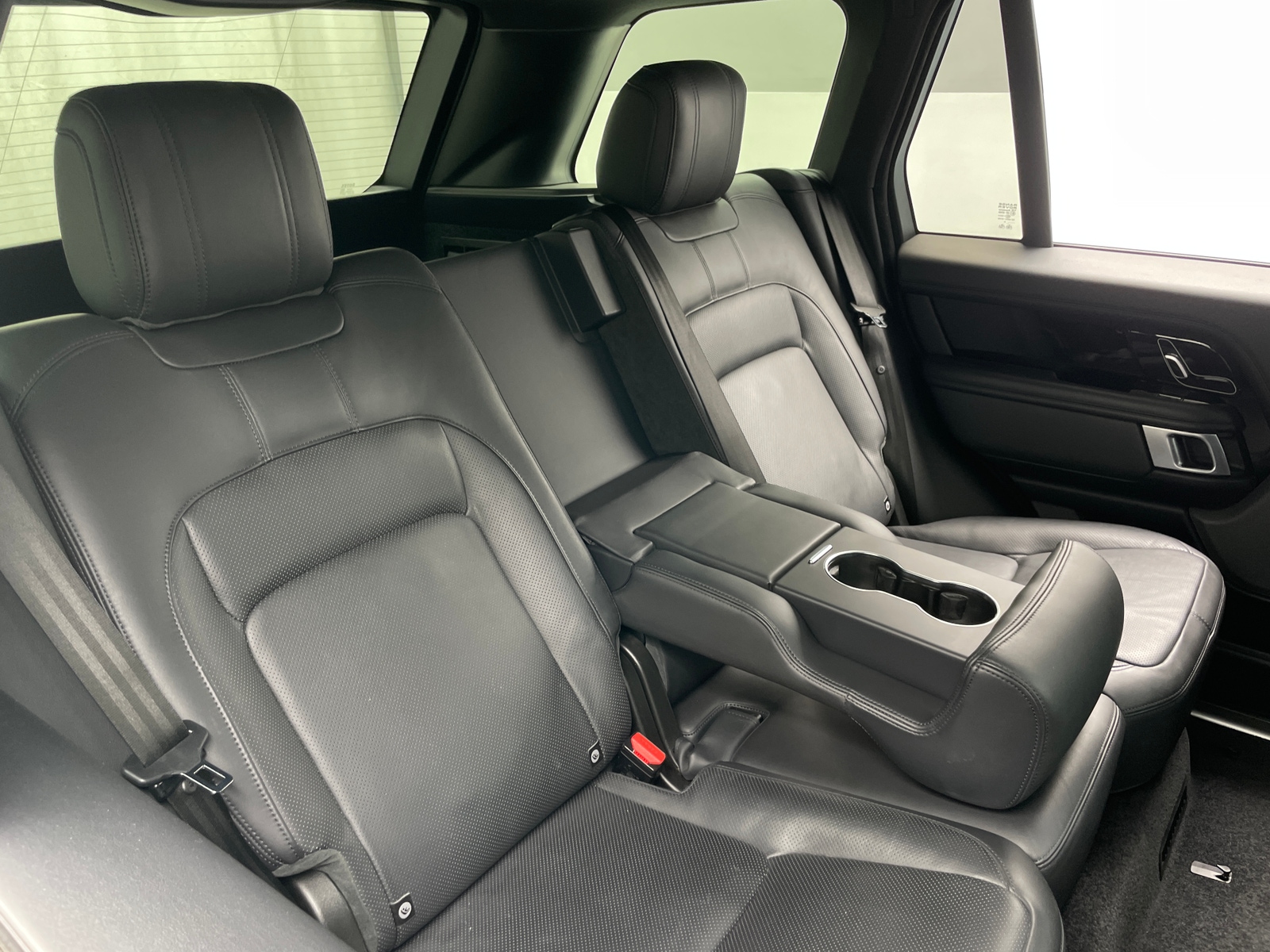 Thumbnail: 2021 Land Rover Range Rover - 5