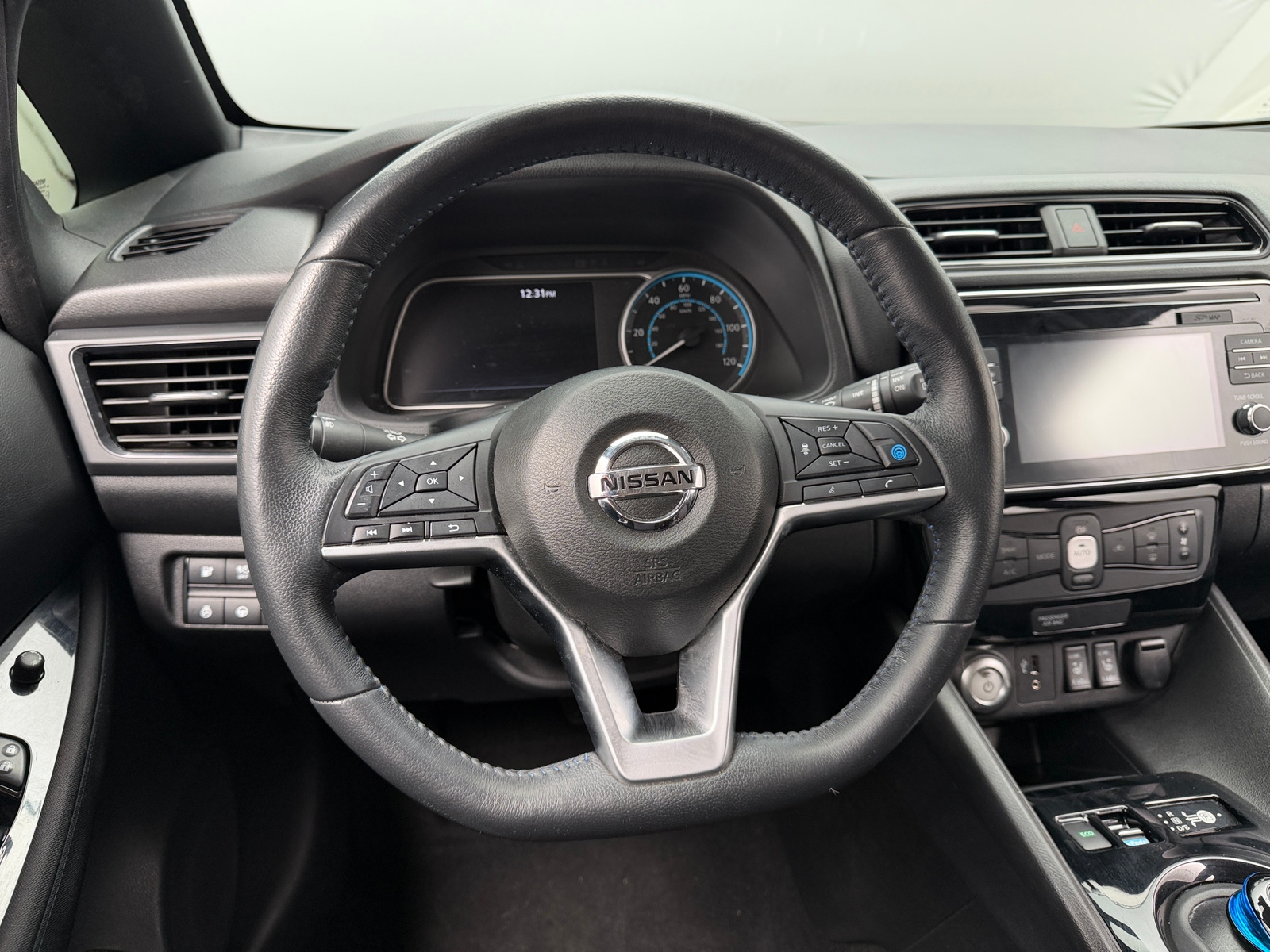 Thumbnail: 2018 Nissan Leaf - 5
