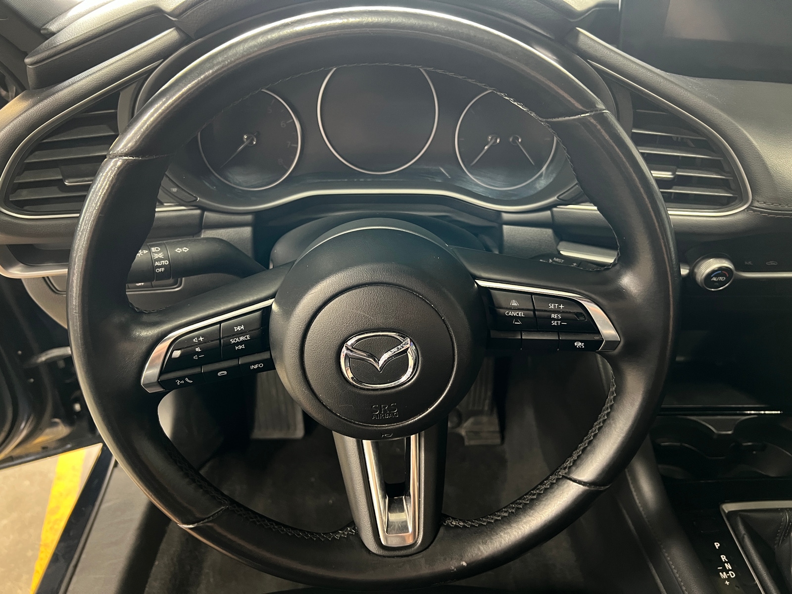 Thumbnail: 2025 Mazda Mazda3 - 4