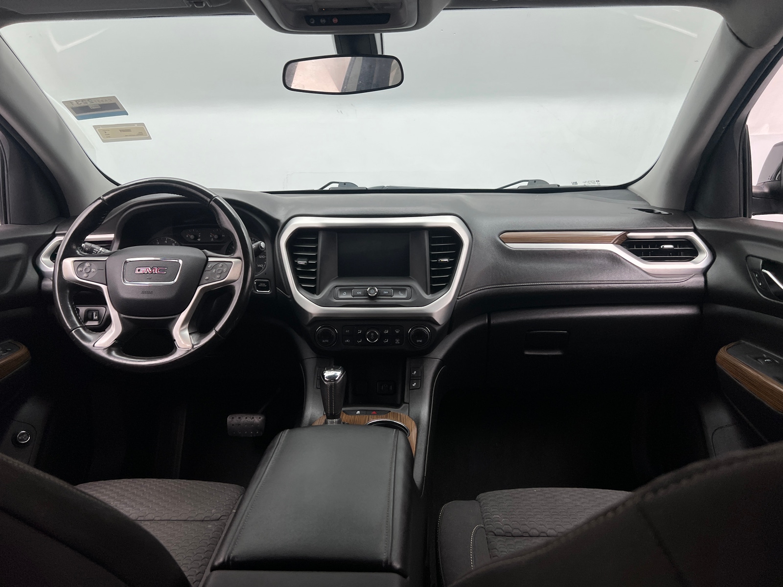 Thumbnail: 2019 GMC Acadia - 3