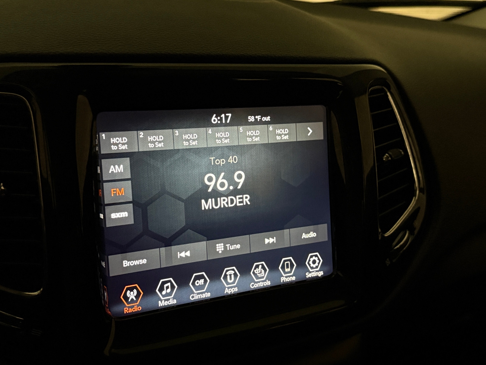 Thumbnail: 2021 Jeep Compass - 3