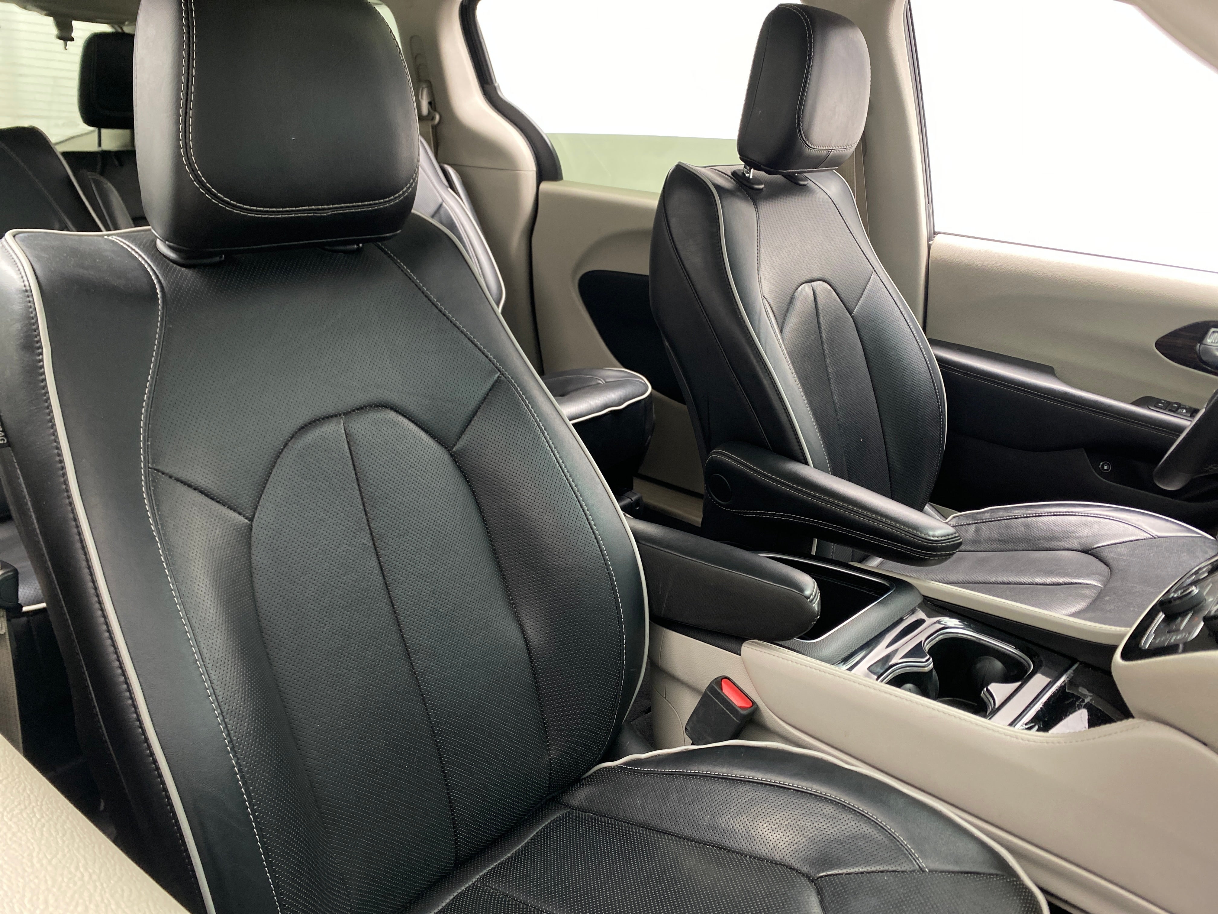 2023 Chrysler Pacifica Hybrid Limited