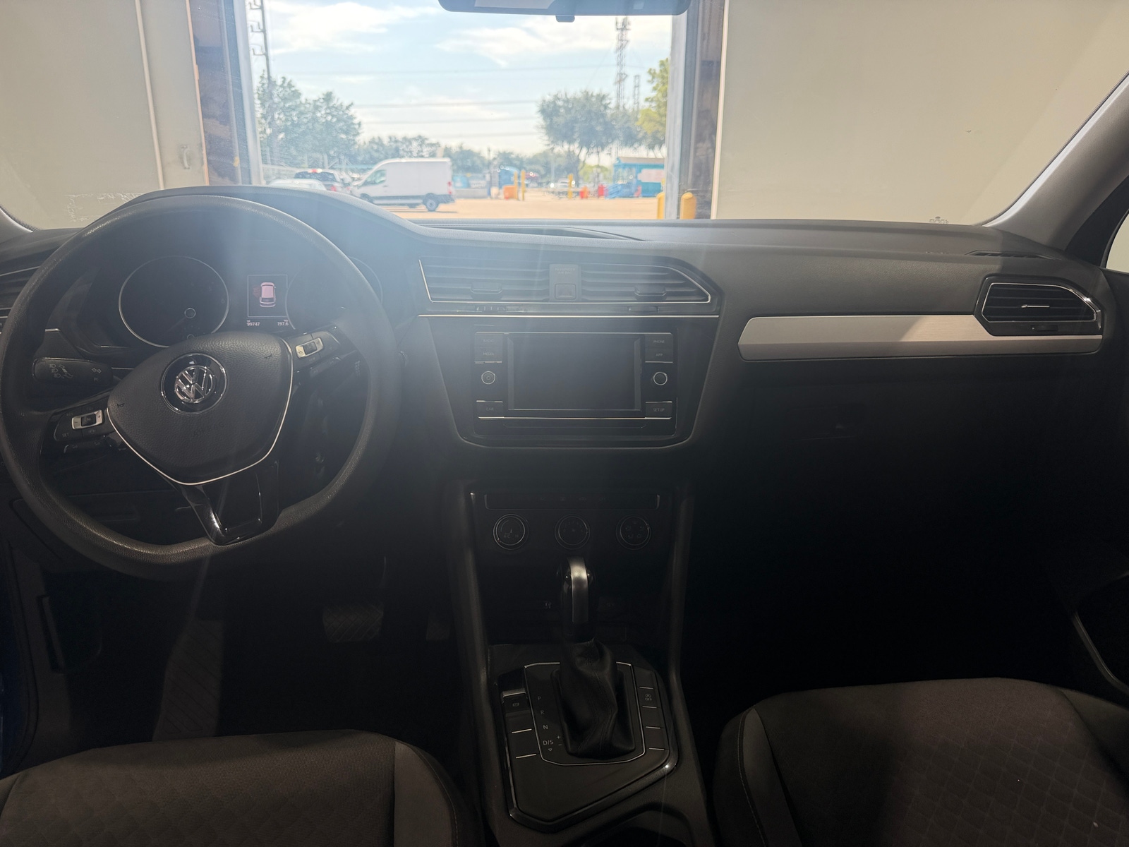 Thumbnail: 2019 Volkswagen Tiguan - 3