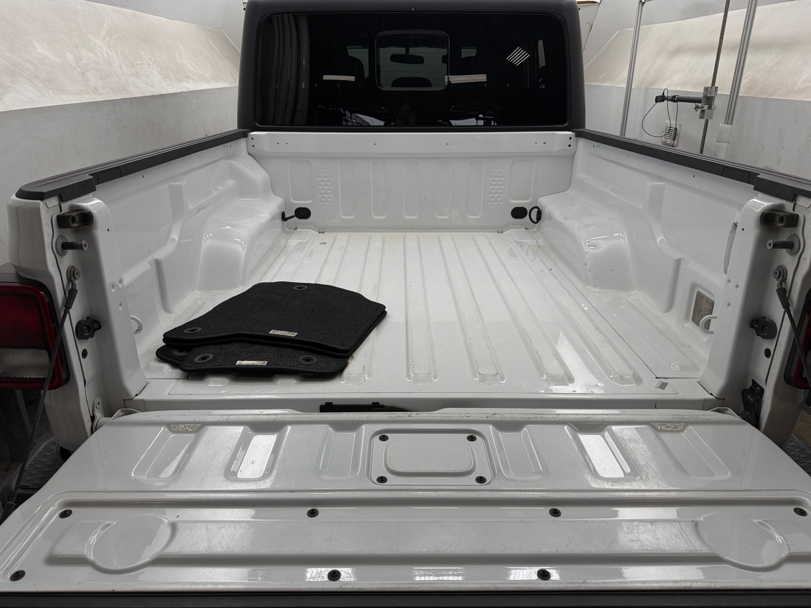 Thumbnail: 2021 Jeep Gladiator - 7