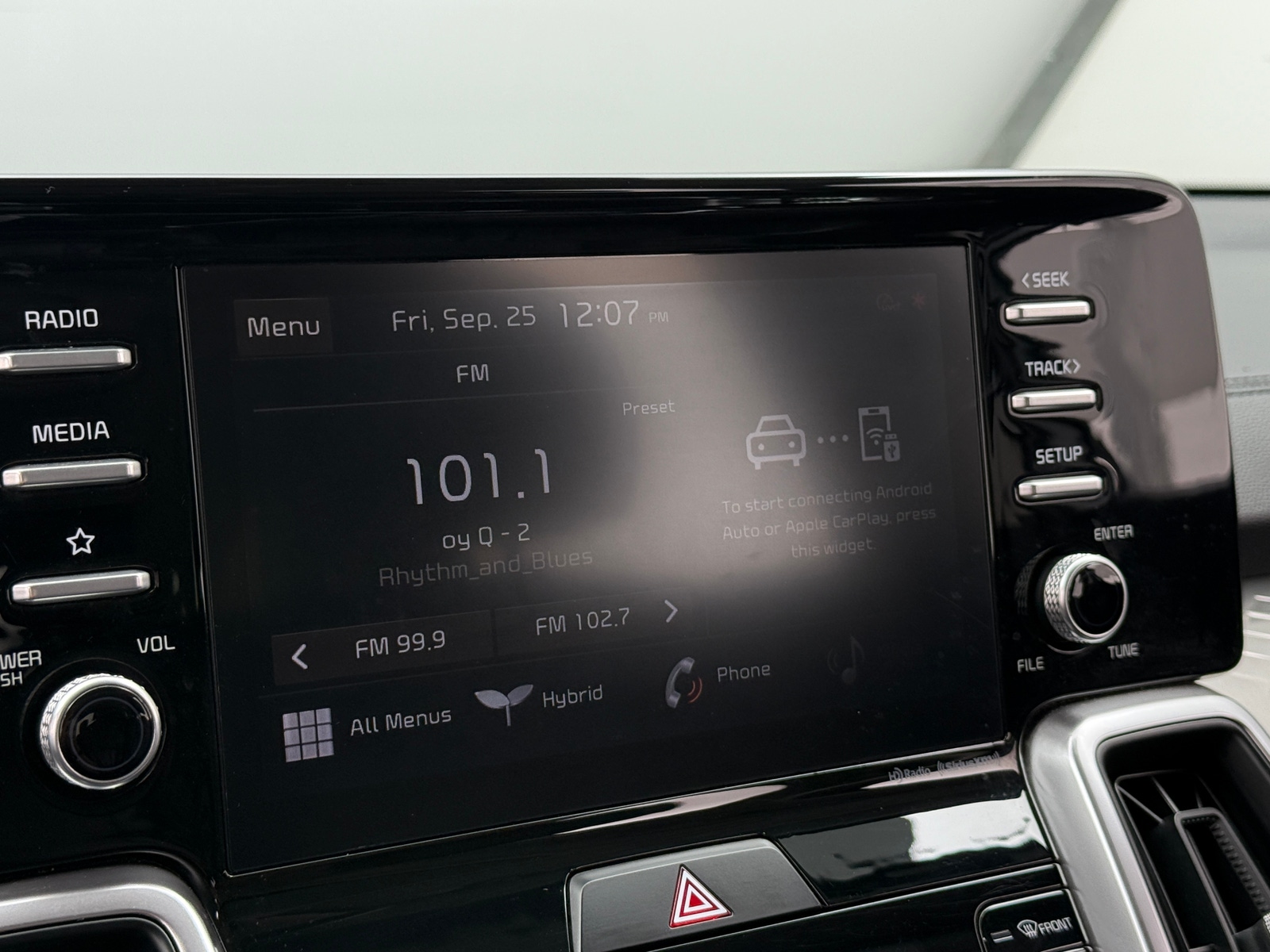 Thumbnail: 2021 Kia Sorento - 3
