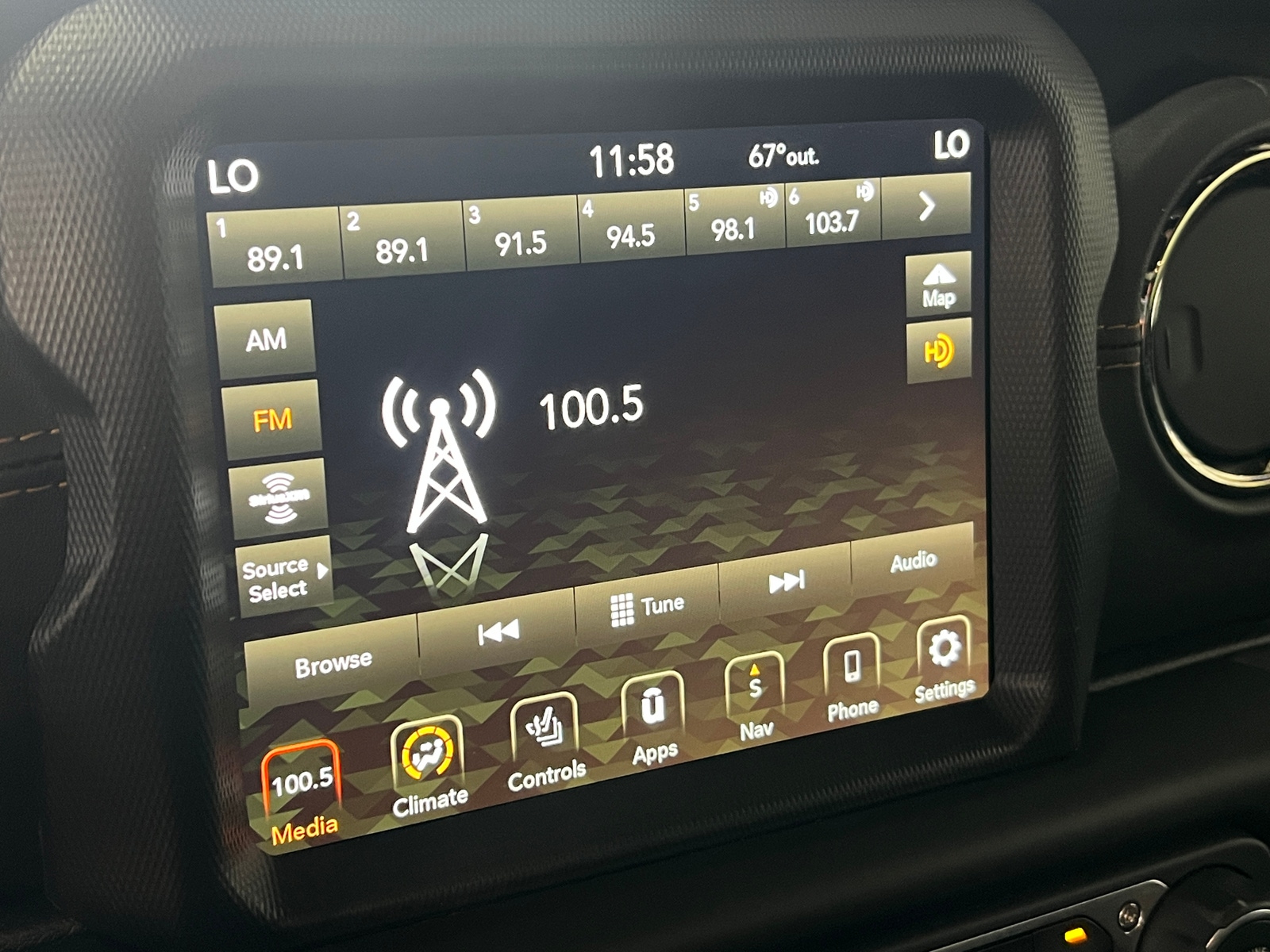 Thumbnail: 2021 Jeep Wrangler - 3
