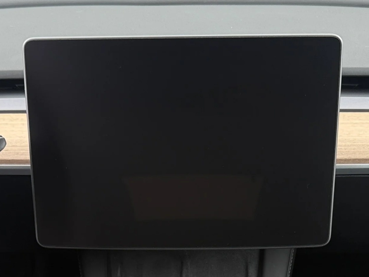 Thumbnail: 2023 Tesla Model Y - 3