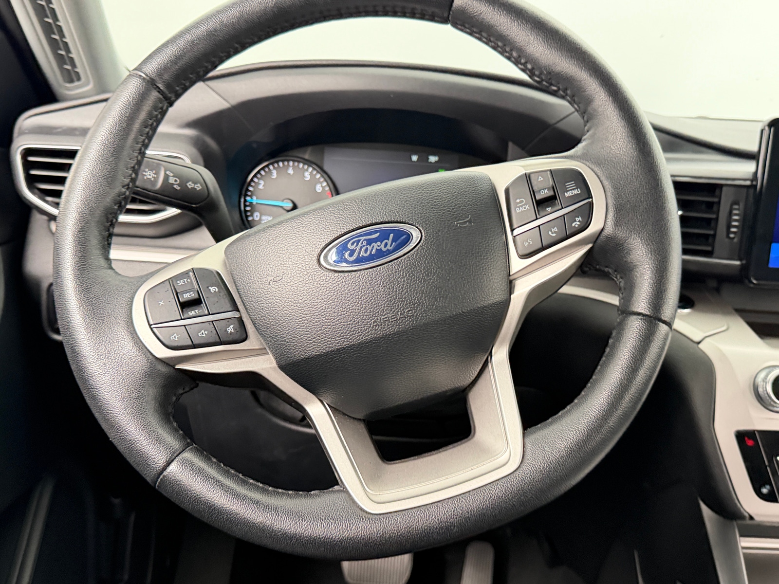 Thumbnail: 2024 Ford Explorer - 4