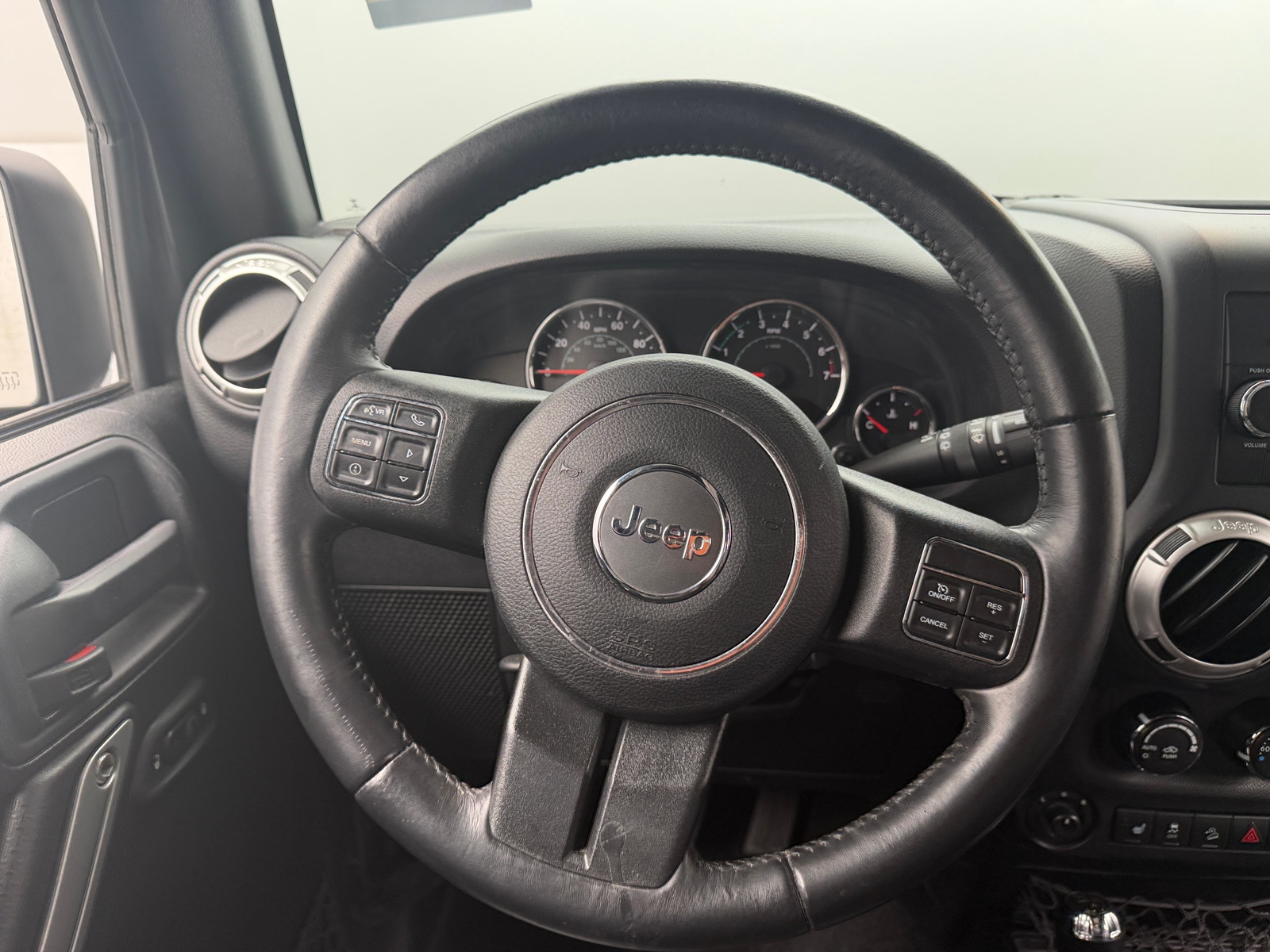 Thumbnail: 2017 Jeep Wrangler - 4