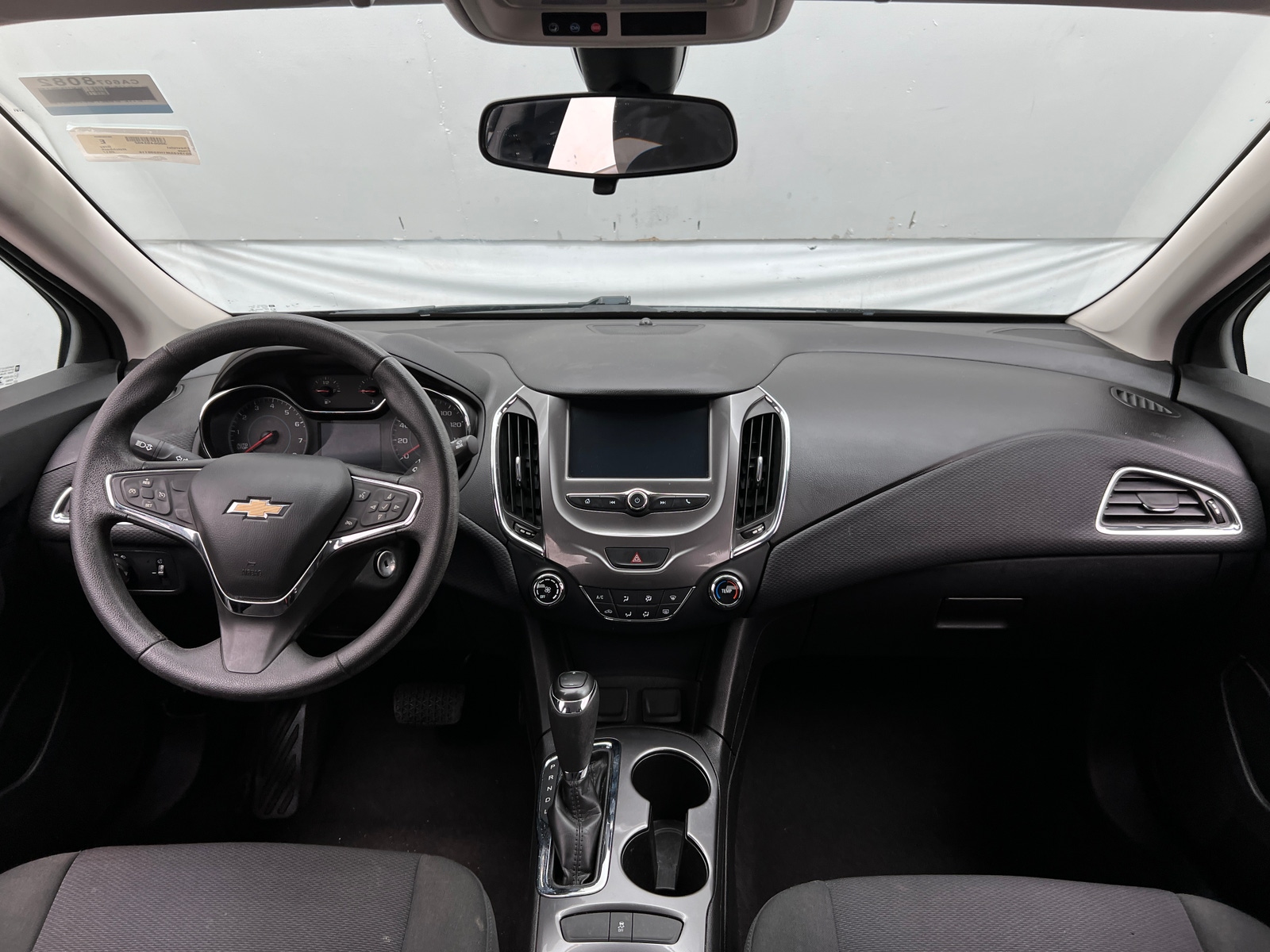 Thumbnail: 2017 Chevrolet Cruze - 3