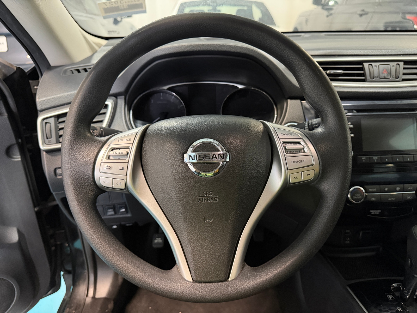 Thumbnail: 2016 Nissan Rogue - 5