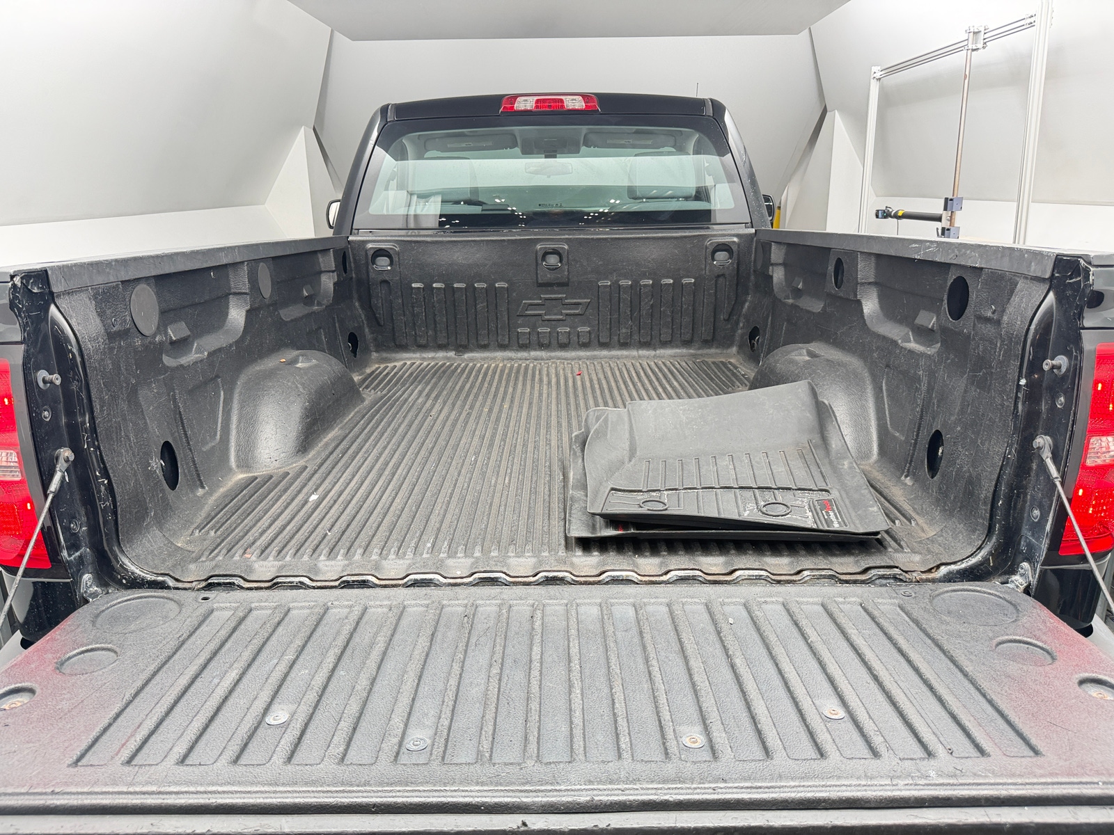 Thumbnail: 2018 Chevrolet Silverado 1500 - 6