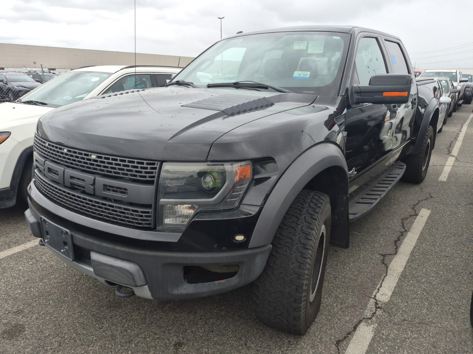 2013 Ford F-150 4WD Supercrew 145" SVT Raptor