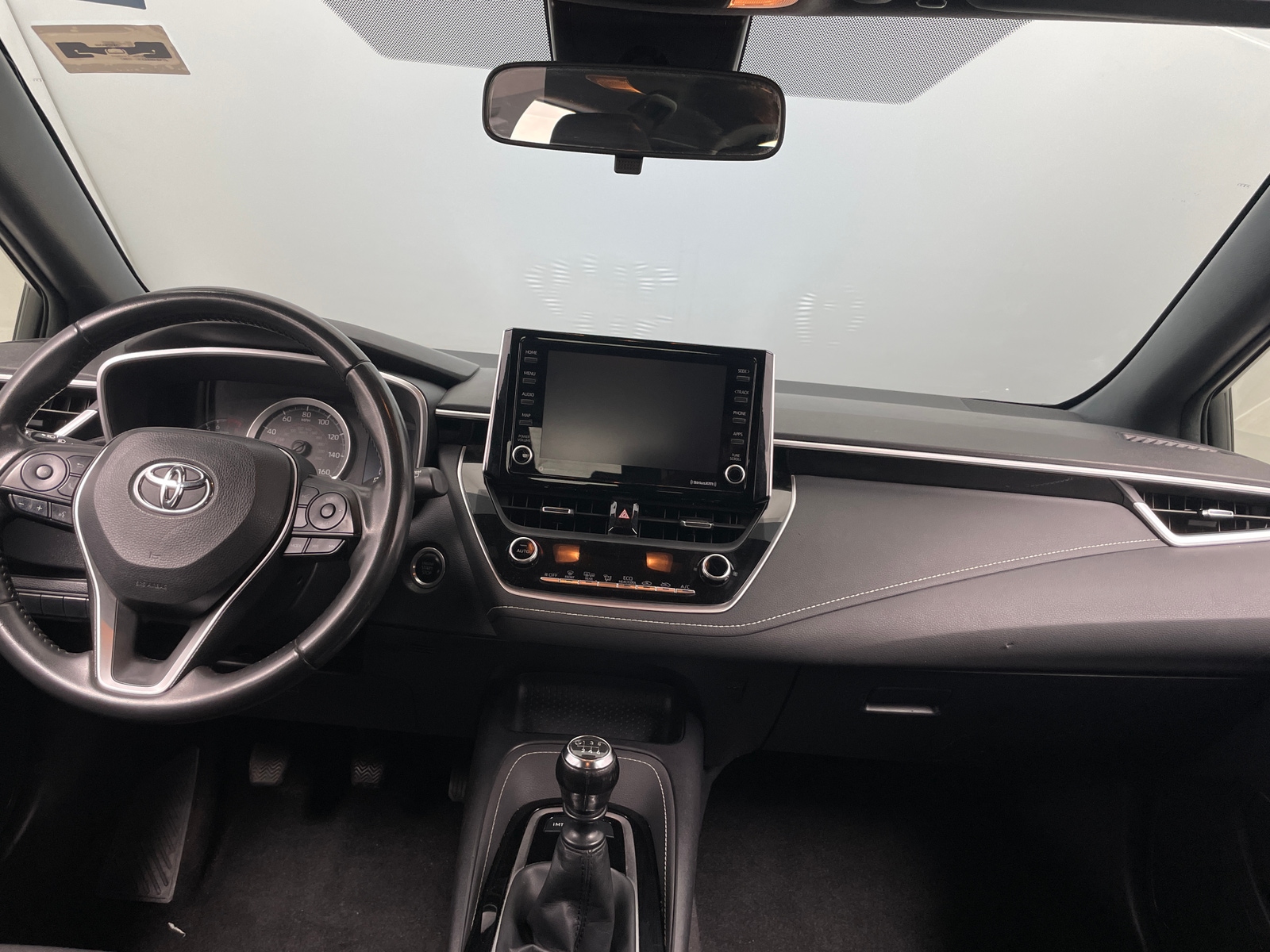 Thumbnail: 2022 Toyota Corolla - 3